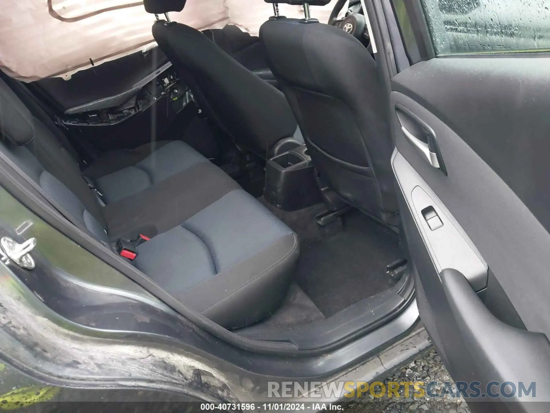 8 fotografías del automóvil dañado 3MYDLBYV6KY514062 TOYOTA YARIS 2019