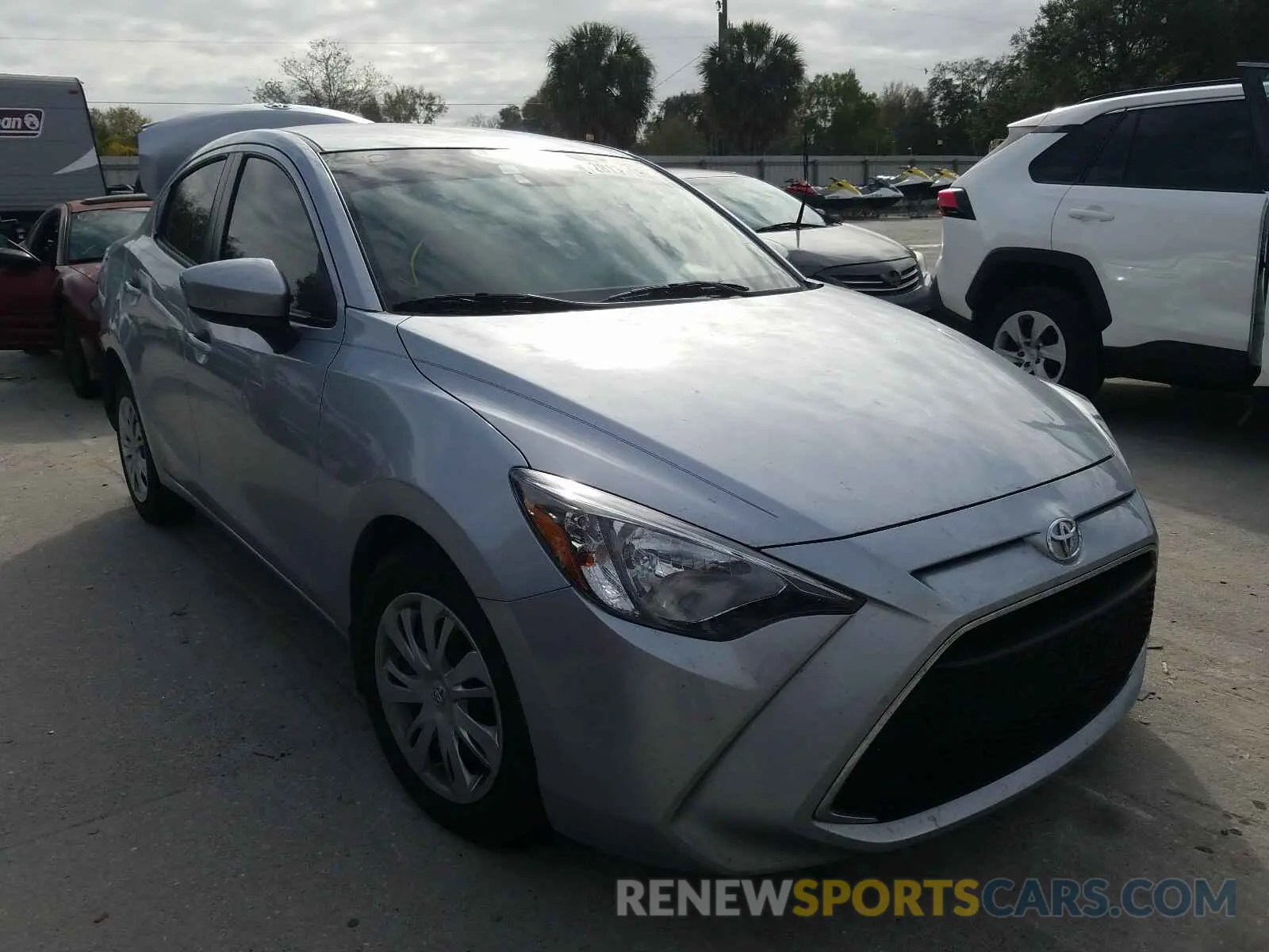 1 fotografías del automóvil dañado 3MYDLBYV6KY516278 TOYOTA YARIS 2019