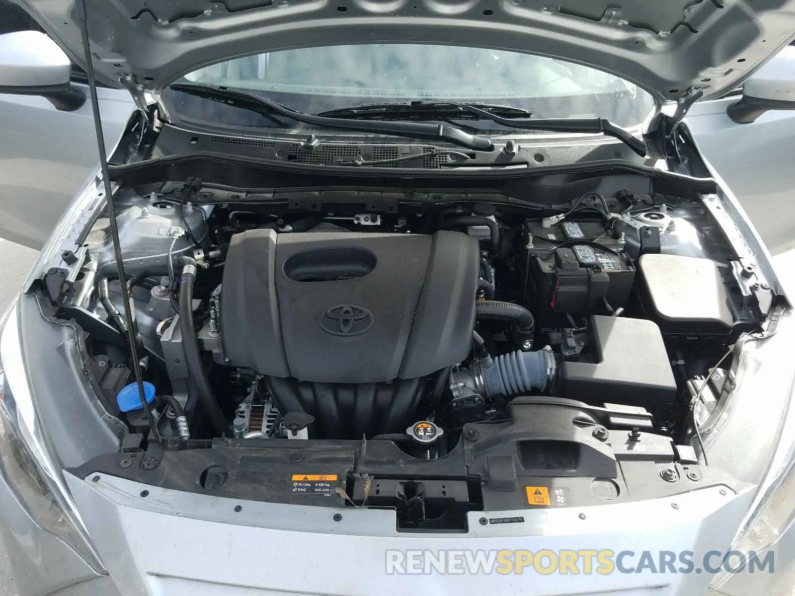 7 fotografías del automóvil dañado 3MYDLBYV6KY516278 TOYOTA YARIS 2019