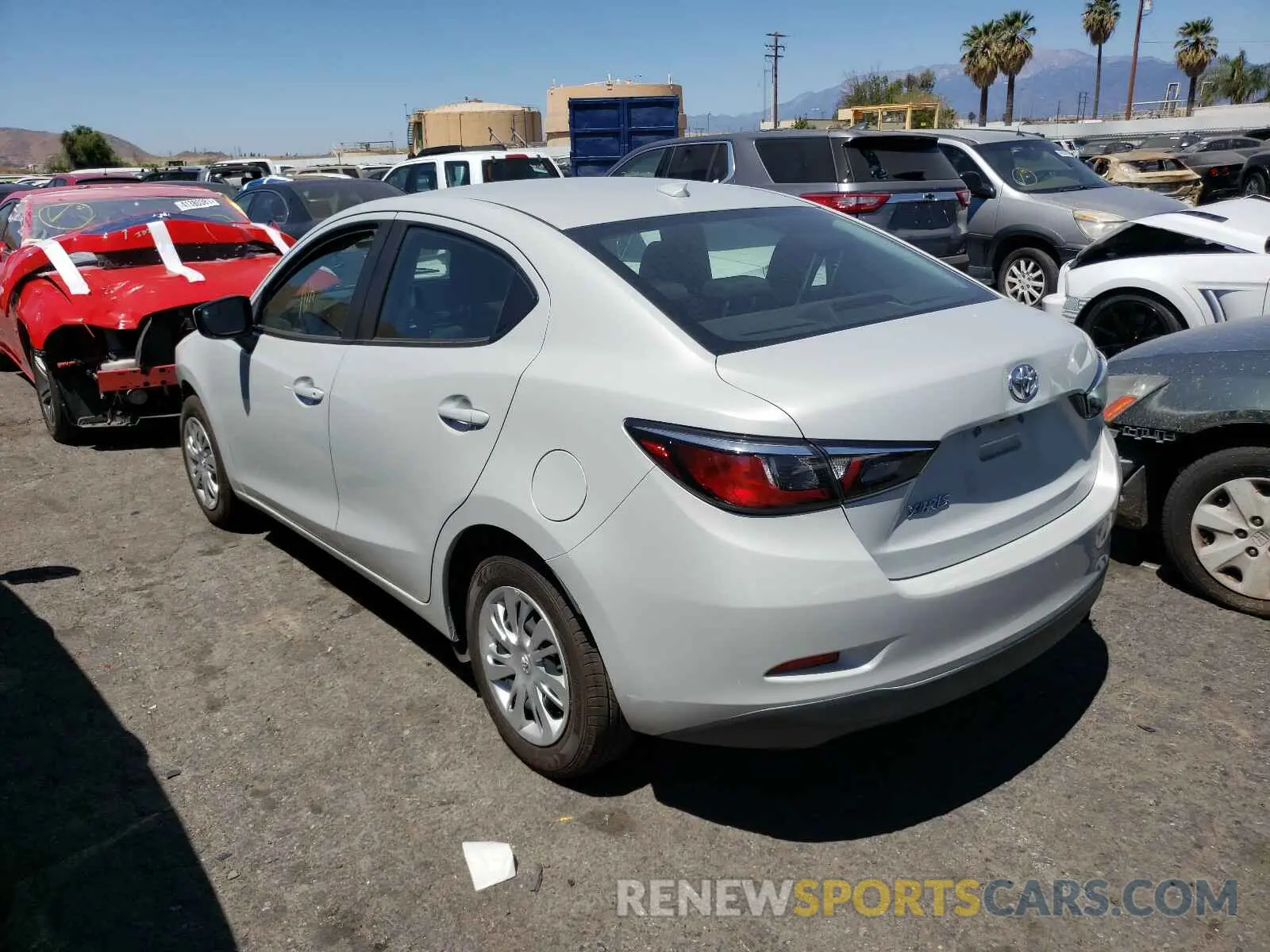 3 fotografías del automóvil dañado 3MYDLBYV6KY522534 TOYOTA YARIS 2019