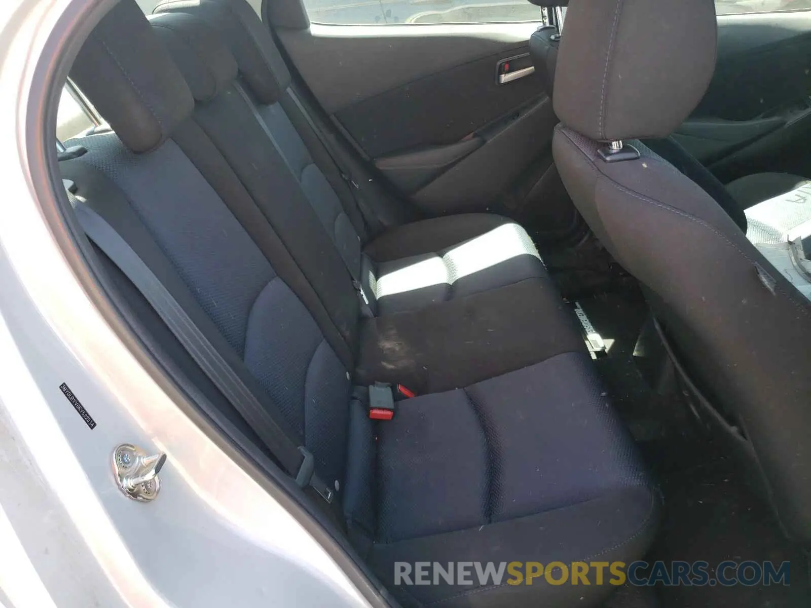 6 fotografías del automóvil dañado 3MYDLBYV6KY522534 TOYOTA YARIS 2019