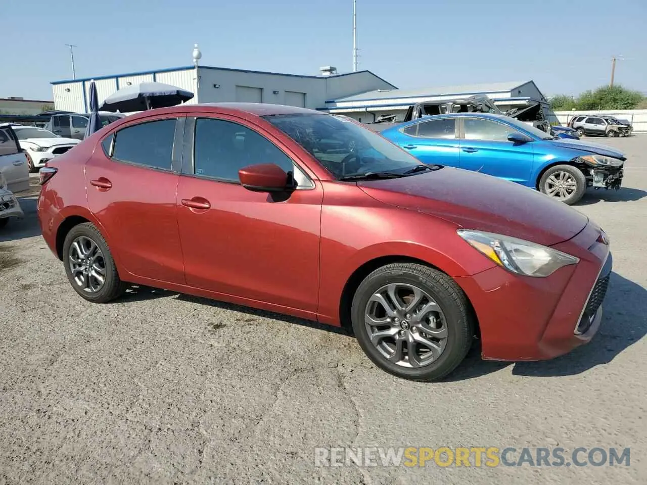 4 fotografías del automóvil dañado 3MYDLBYV7KY503877 TOYOTA YARIS 2019