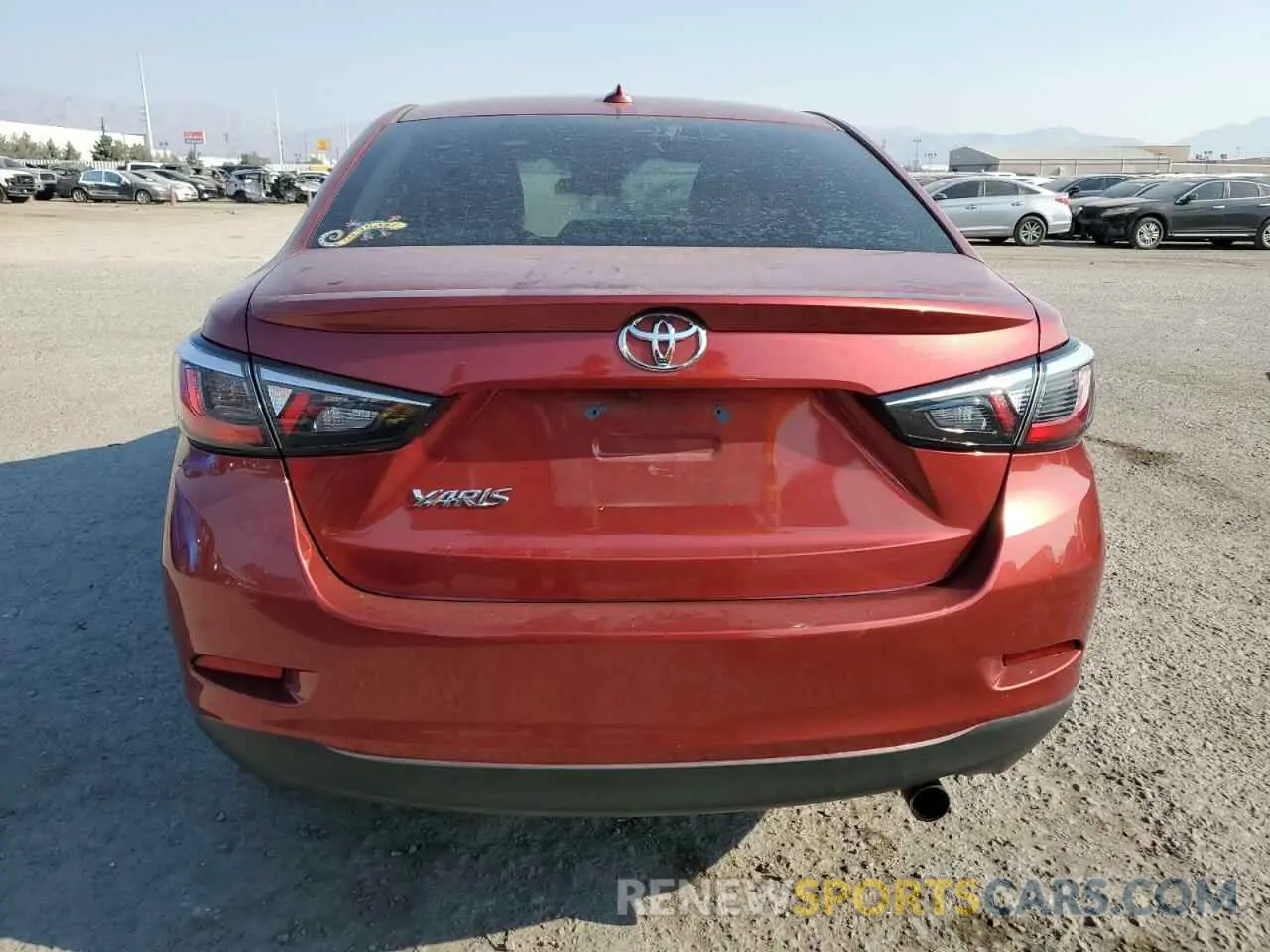 6 fotografías del automóvil dañado 3MYDLBYV7KY503877 TOYOTA YARIS 2019