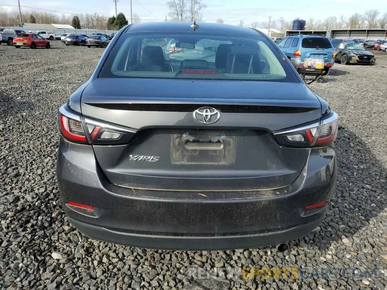 6 fotografías del automóvil dañado 3MYDLBYV7KY508058 TOYOTA YARIS 2019