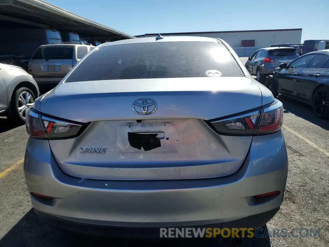 6 fotografías del automóvil dañado 3MYDLBYV7KY508173 TOYOTA YARIS 2019
