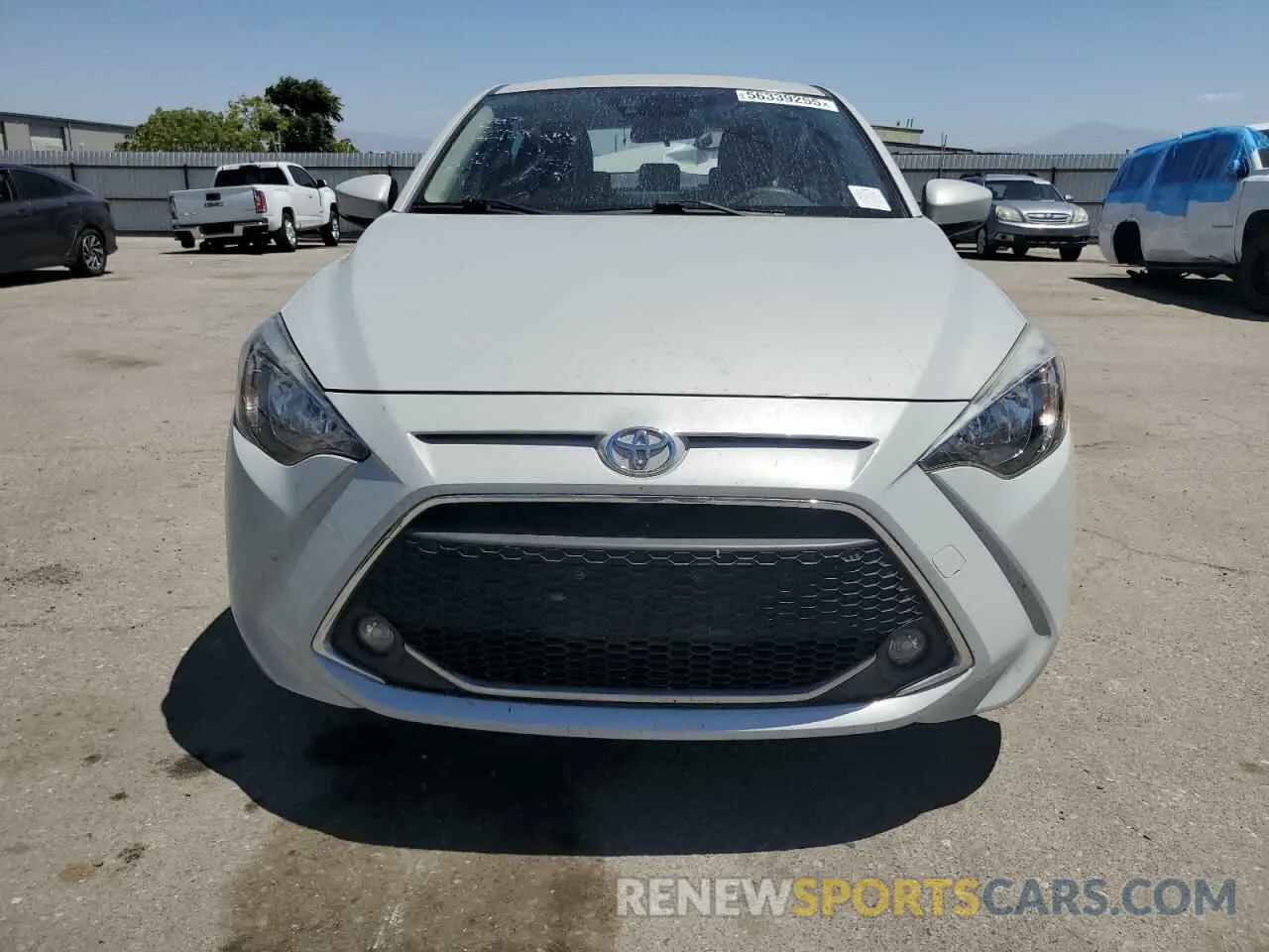 5 fotografías del automóvil dañado 3MYDLBYV7KY517441 TOYOTA YARIS 2019