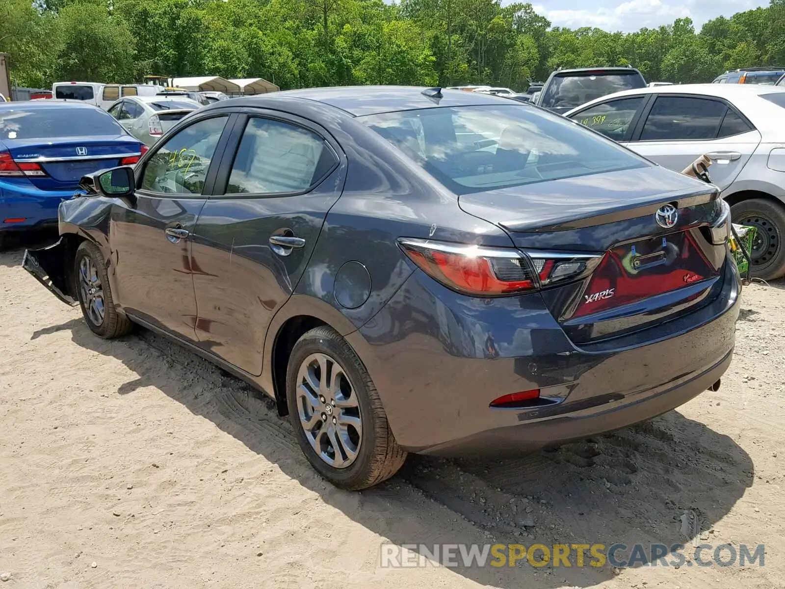 3 fotografías del automóvil dañado 3MYDLBYV7KY519965 TOYOTA YARIS 2019