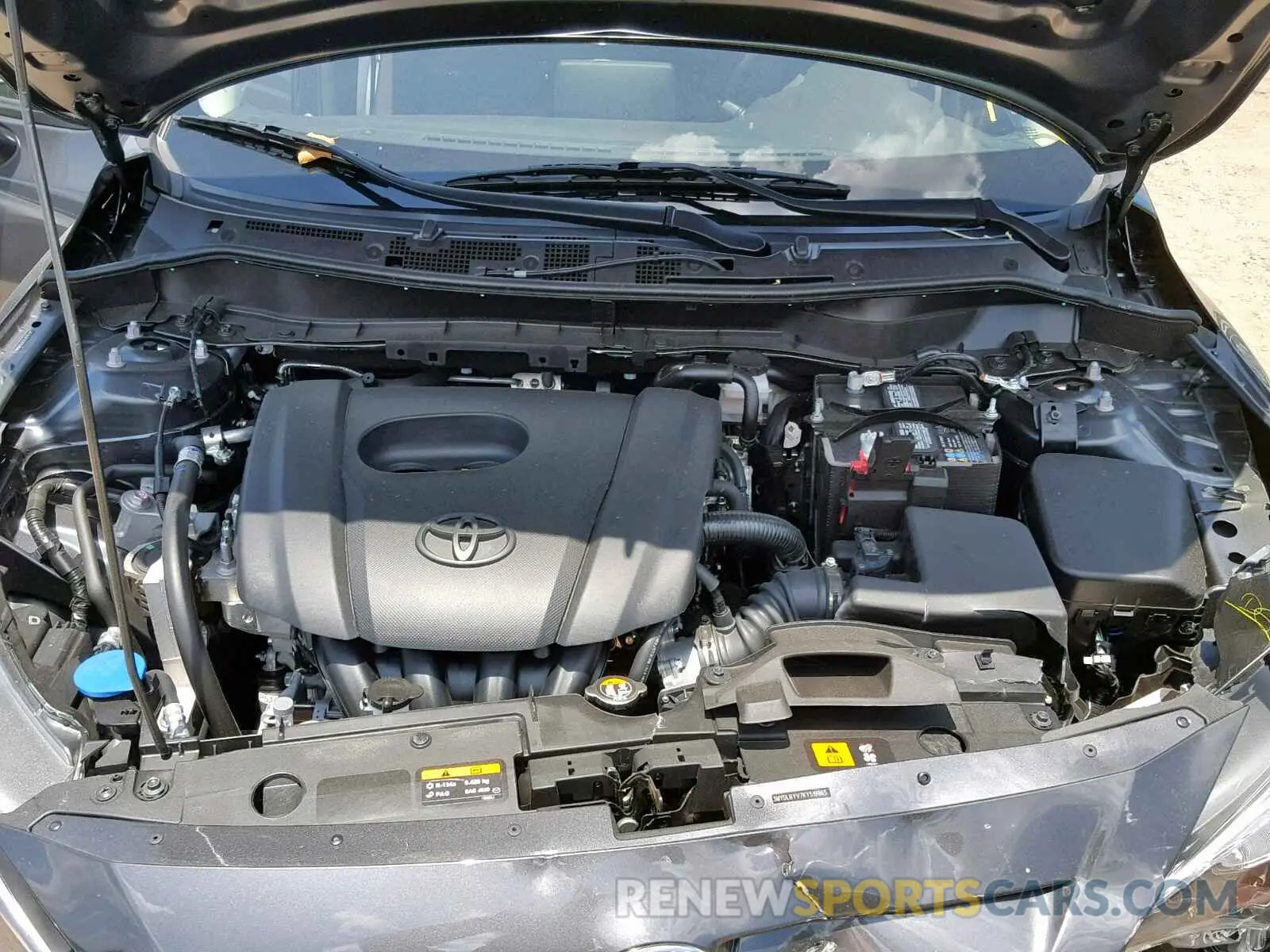 7 fotografías del automóvil dañado 3MYDLBYV7KY519965 TOYOTA YARIS 2019