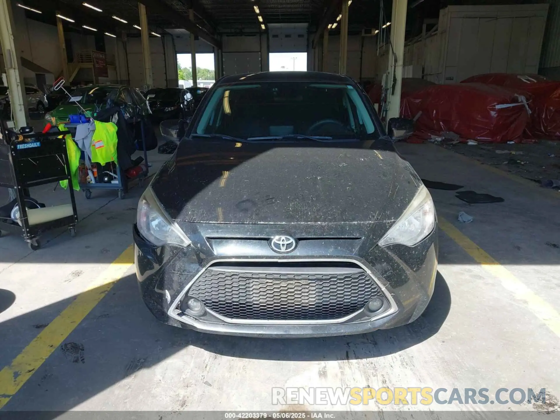 12 fotografías del automóvil dañado 3MYDLBYV7KY521585 TOYOTA YARIS 2019