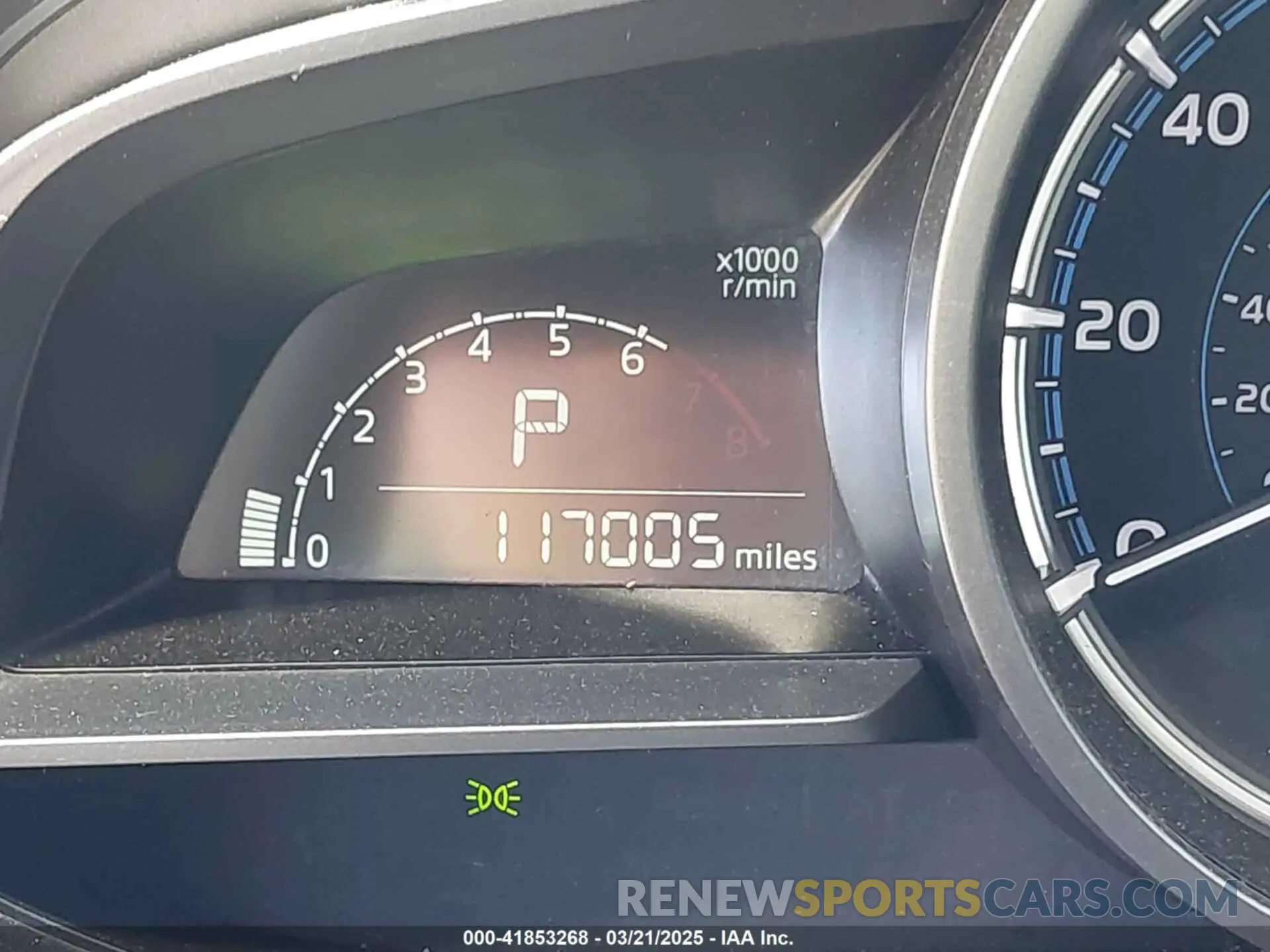 15 fotografías del automóvil dañado 3MYDLBYV7KY523918 TOYOTA YARIS 2019