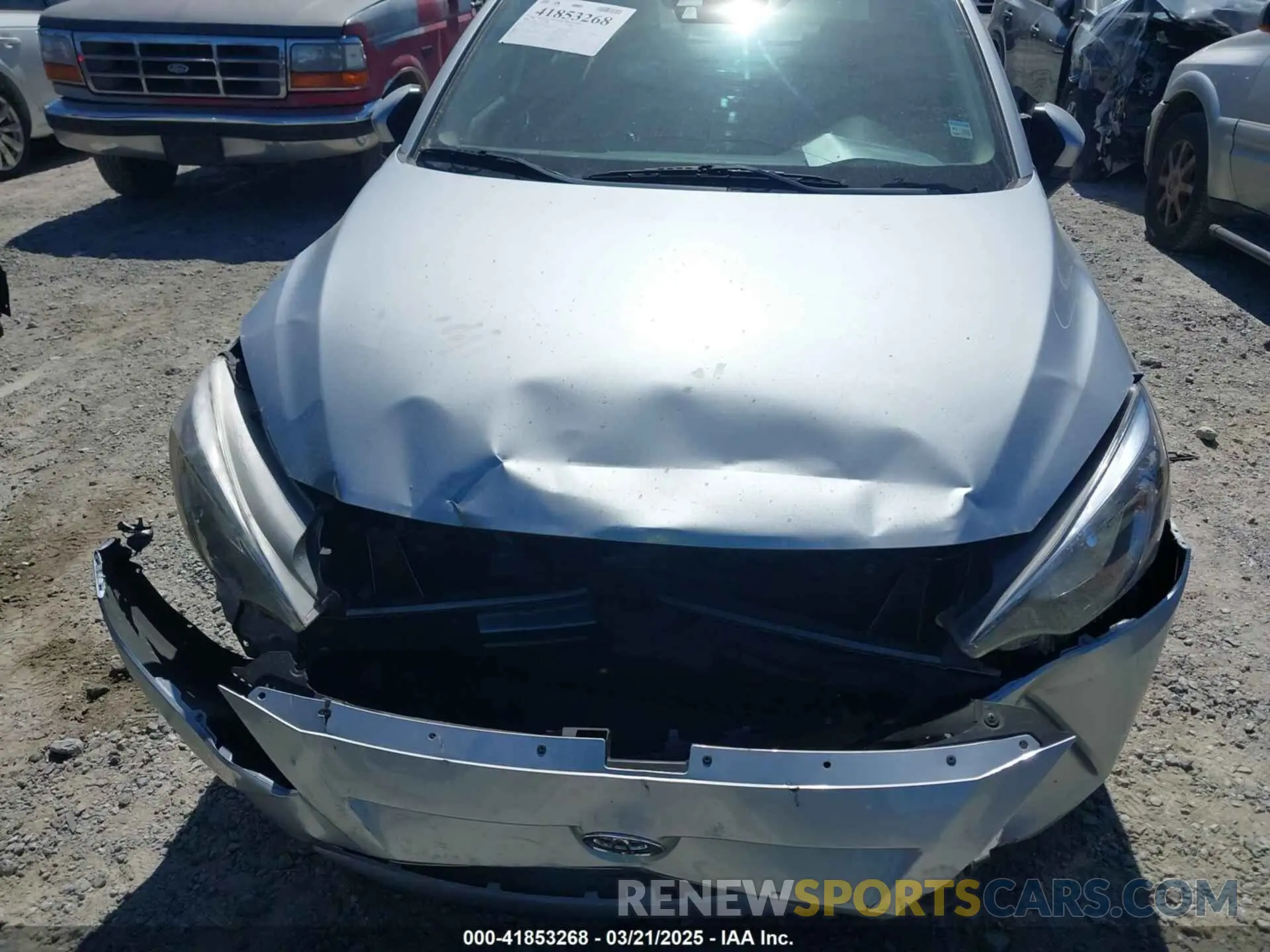 6 fotografías del automóvil dañado 3MYDLBYV7KY523918 TOYOTA YARIS 2019
