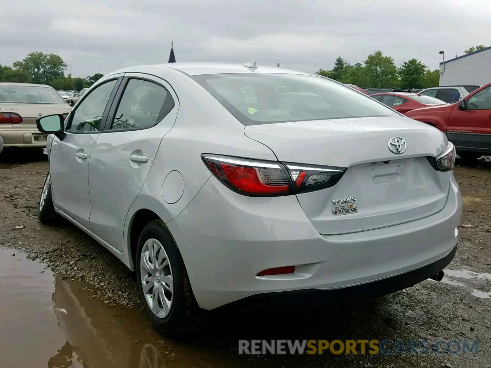 3 fotografías del automóvil dañado 3MYDLBYV8KY510076 TOYOTA YARIS 2019
