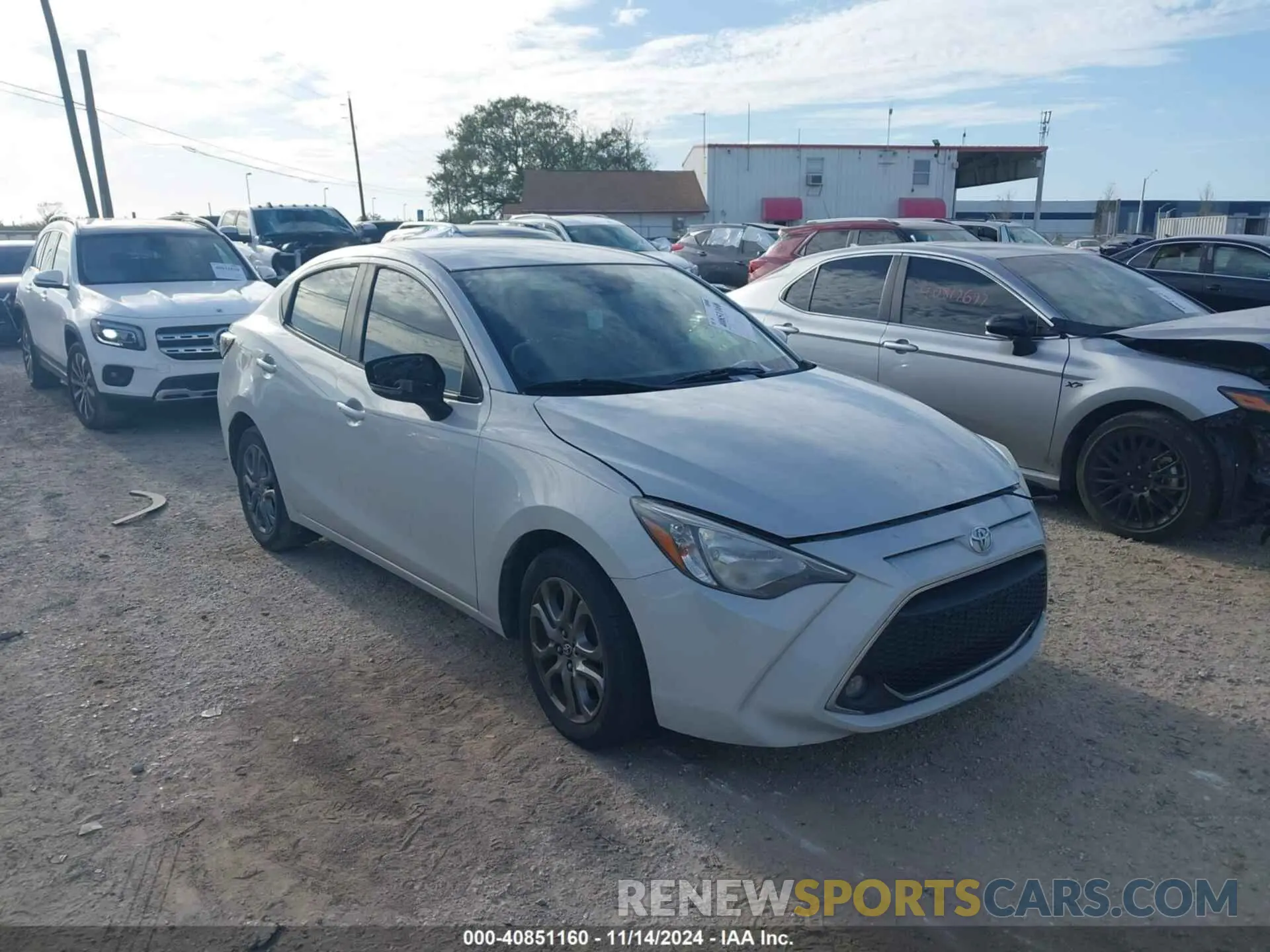 1 fotografías del automóvil dañado 3MYDLBYV8KY515746 TOYOTA YARIS 2019