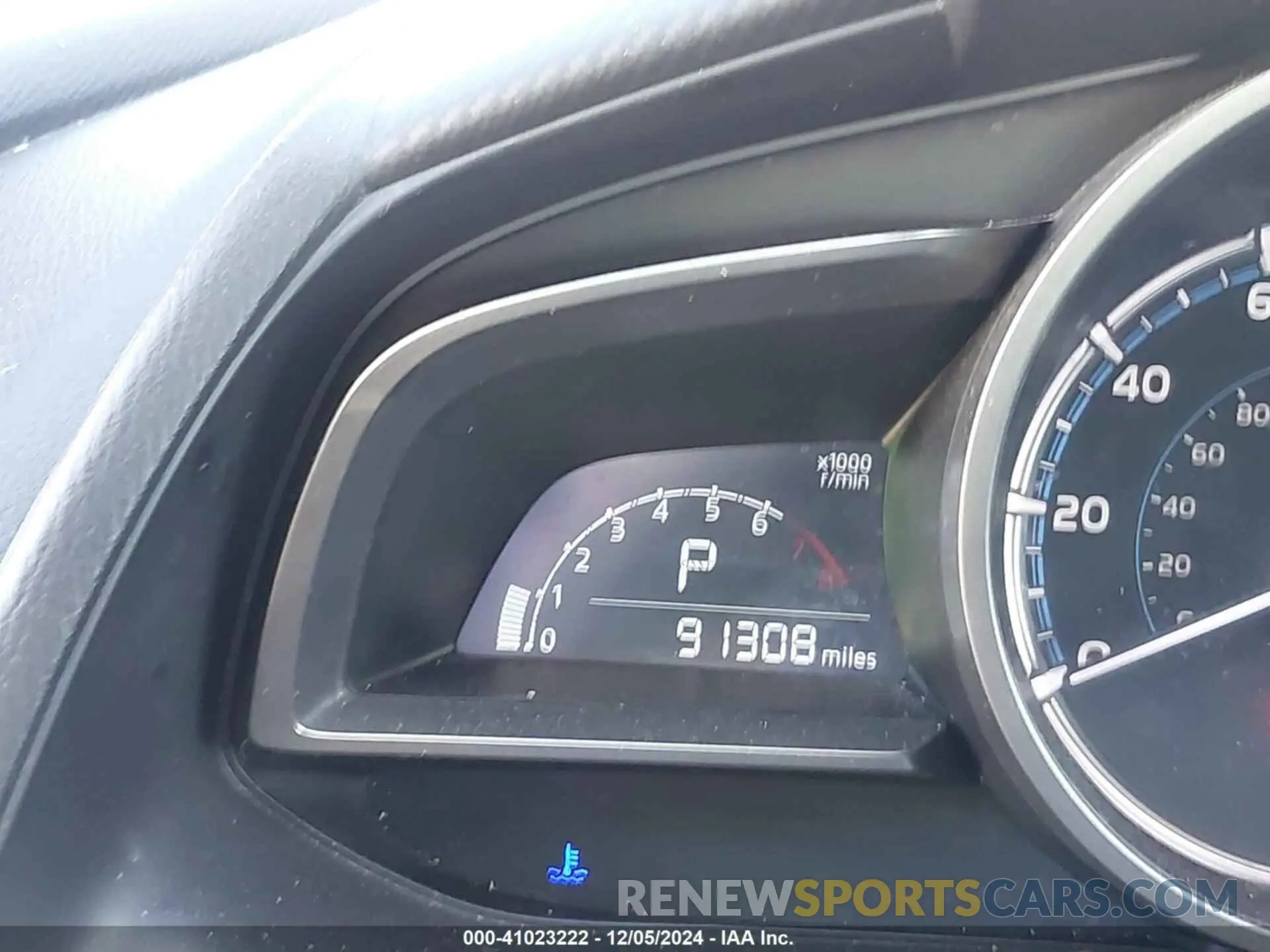 15 fotografías del automóvil dañado 3MYDLBYV8KY519828 TOYOTA YARIS 2019