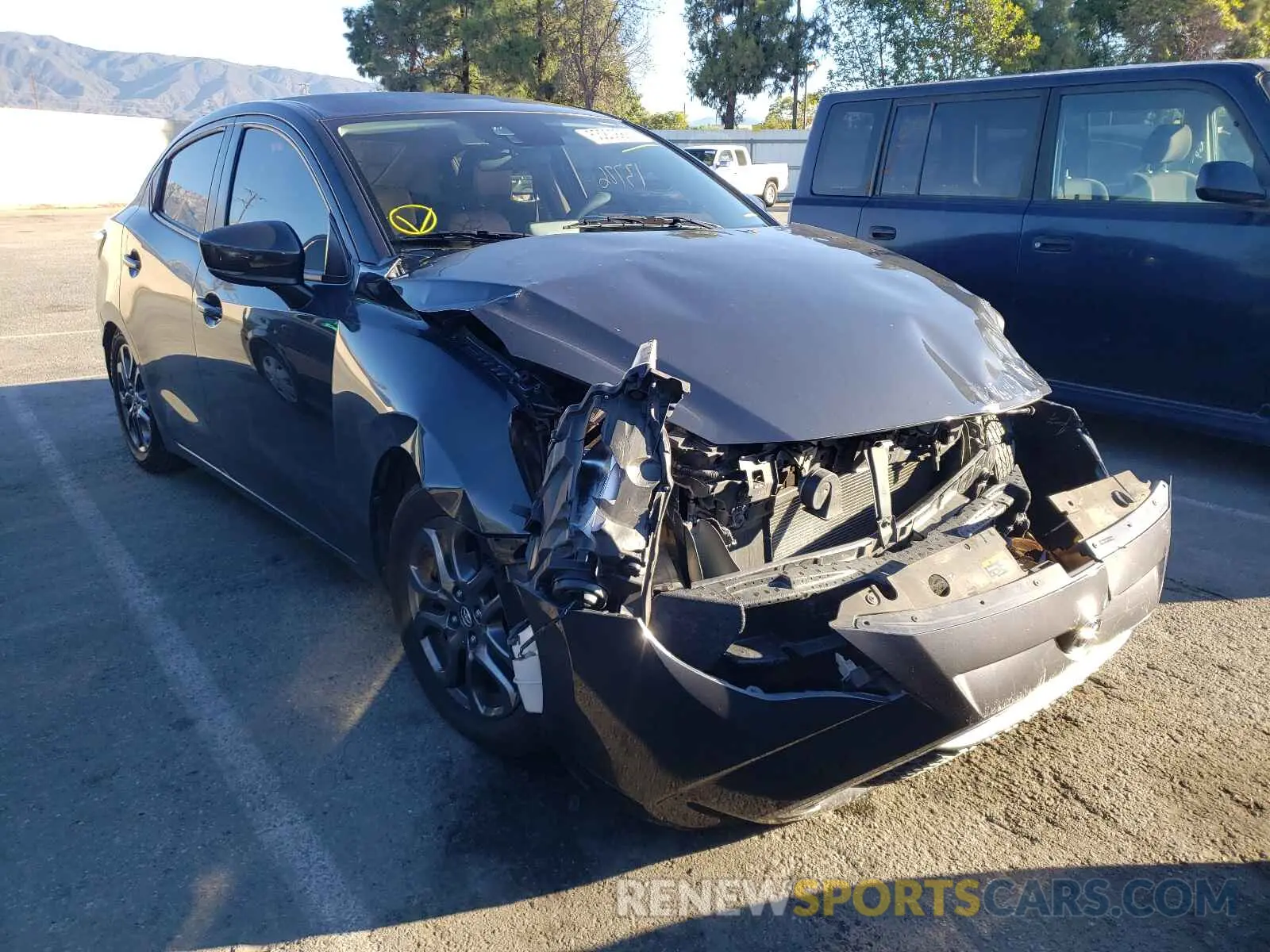 9 fotografías del automóvil dañado 3MYDLBYV9KY507106 TOYOTA YARIS 2019
