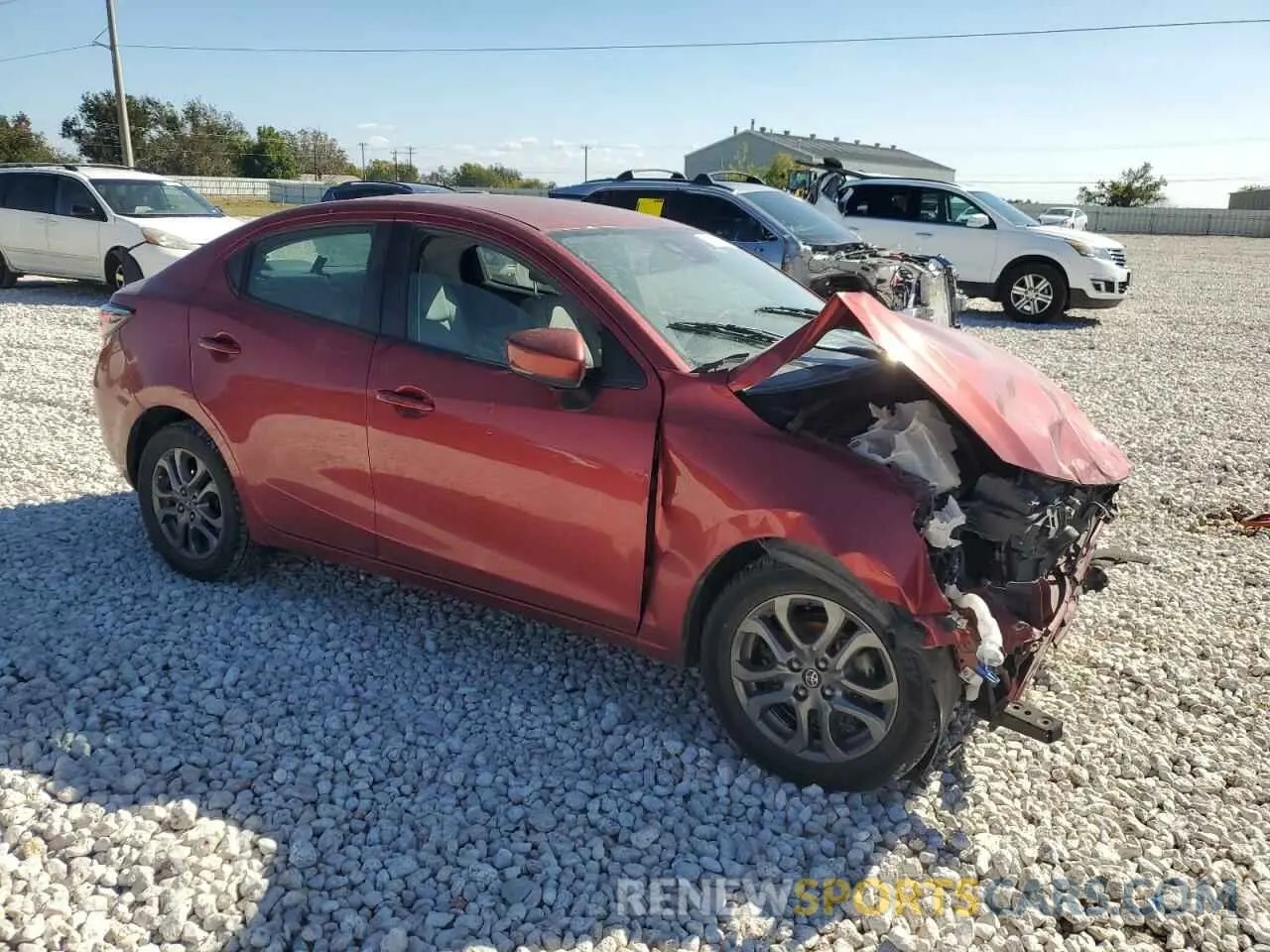 4 fotografías del automóvil dañado 3MYDLBYV9KY507252 TOYOTA YARIS 2019