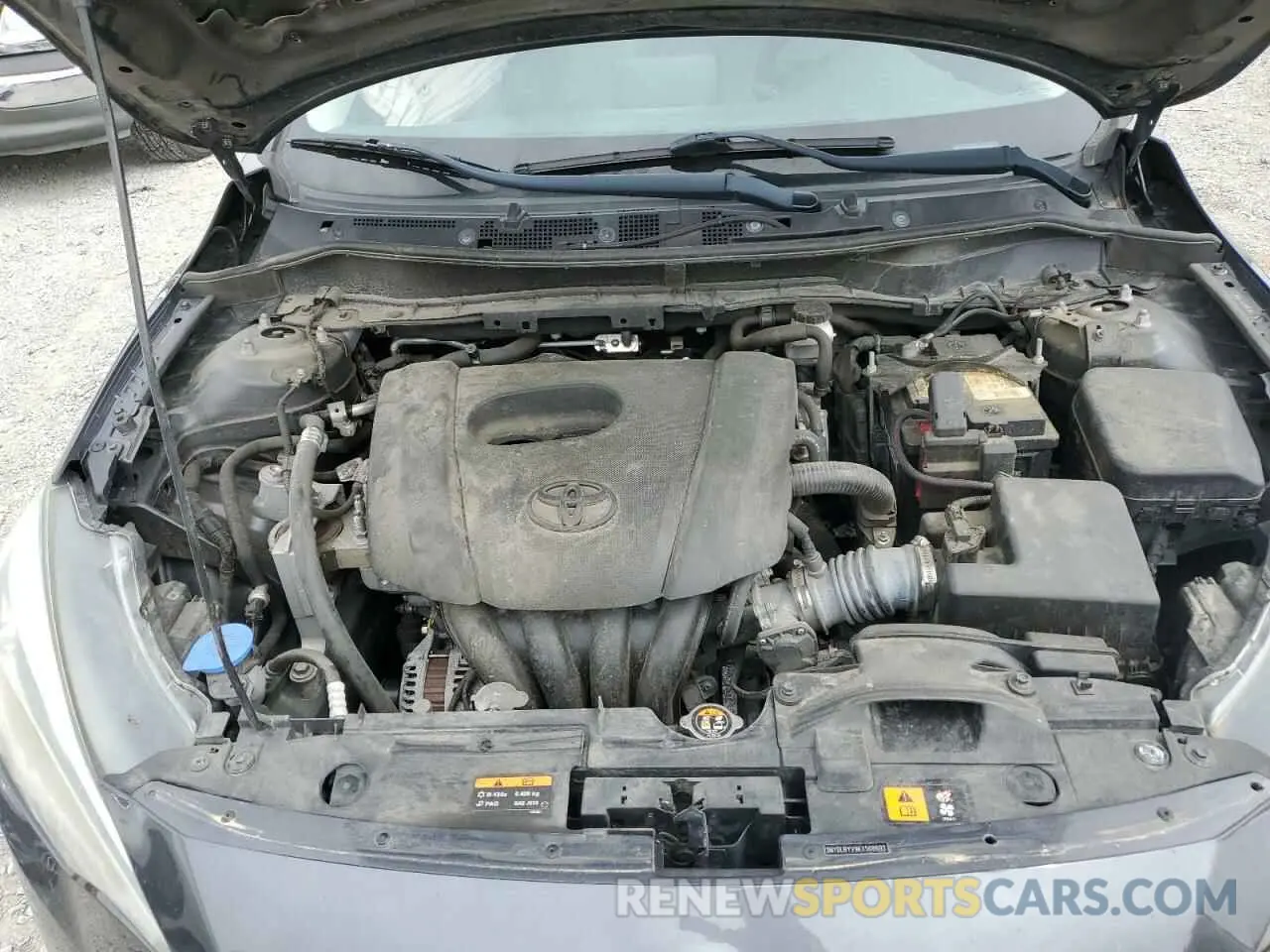 11 fotografías del automóvil dañado 3MYDLBYV9KY508692 TOYOTA YARIS 2019