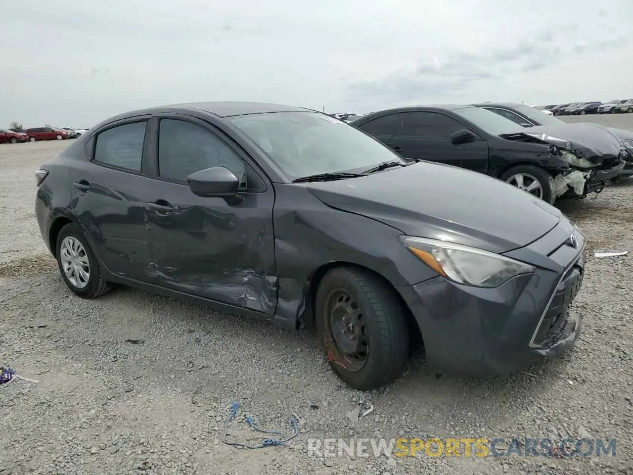 4 fotografías del automóvil dañado 3MYDLBYV9KY508692 TOYOTA YARIS 2019
