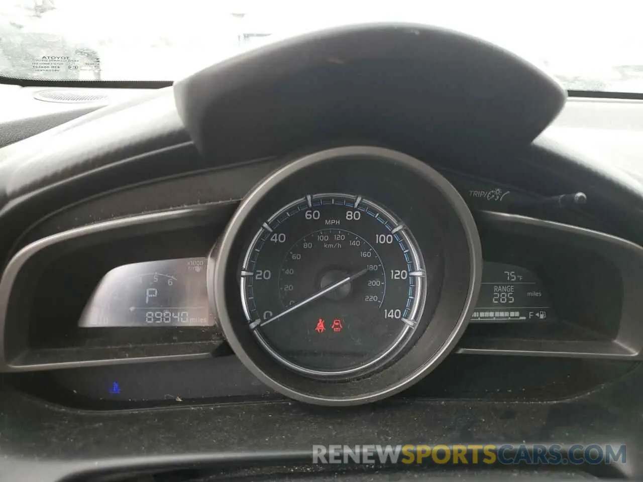 9 fotografías del automóvil dañado 3MYDLBYV9KY508692 TOYOTA YARIS 2019