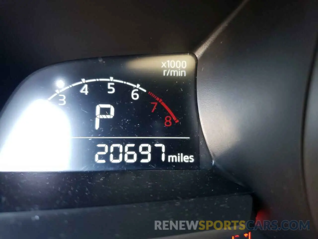 8 fotografías del automóvil dañado 3MYDLBYV9KY510460 TOYOTA YARIS 2019