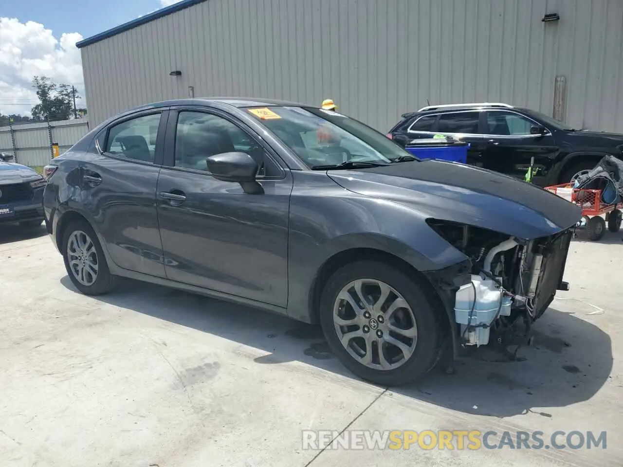 4 fotografías del automóvil dañado 3MYDLBYV9KY520180 TOYOTA YARIS 2019