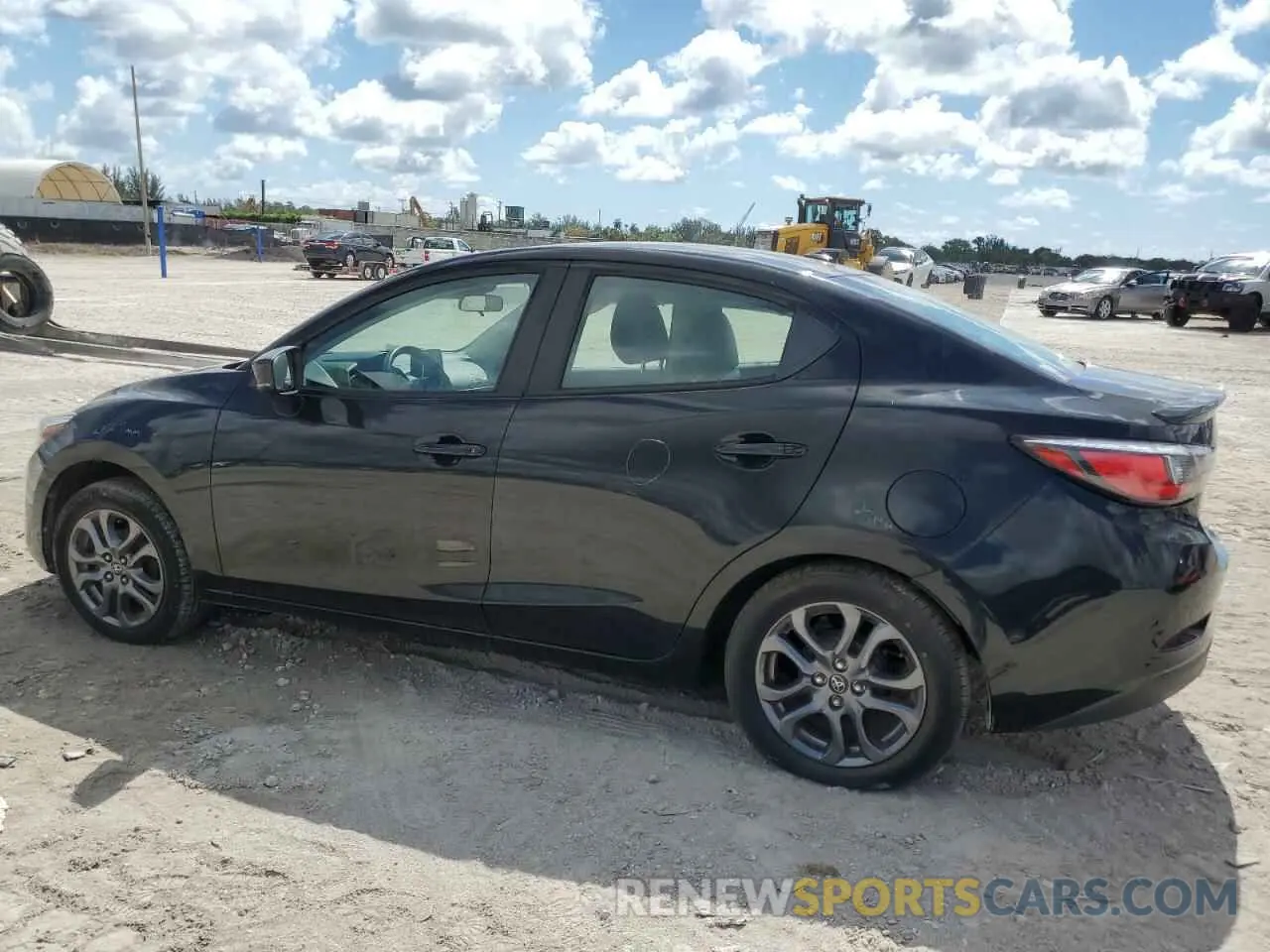 2 fotografías del automóvil dañado 3MYDLBYVXKY506188 TOYOTA YARIS 2019