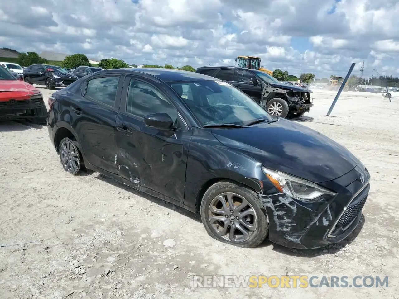 4 fotografías del automóvil dañado 3MYDLBYVXKY506188 TOYOTA YARIS 2019