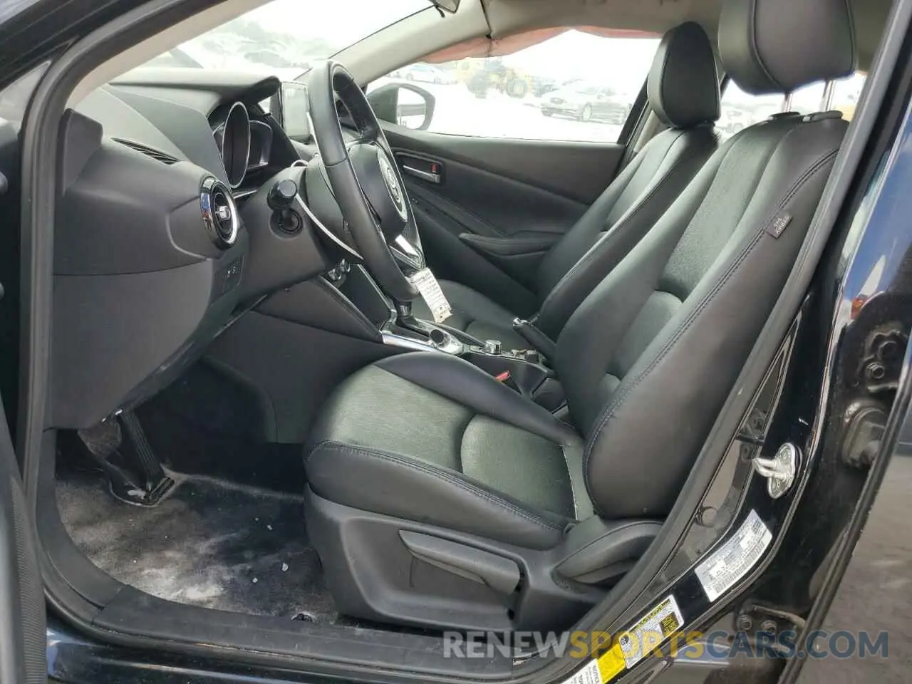 7 fotografías del automóvil dañado 3MYDLBYVXKY506188 TOYOTA YARIS 2019