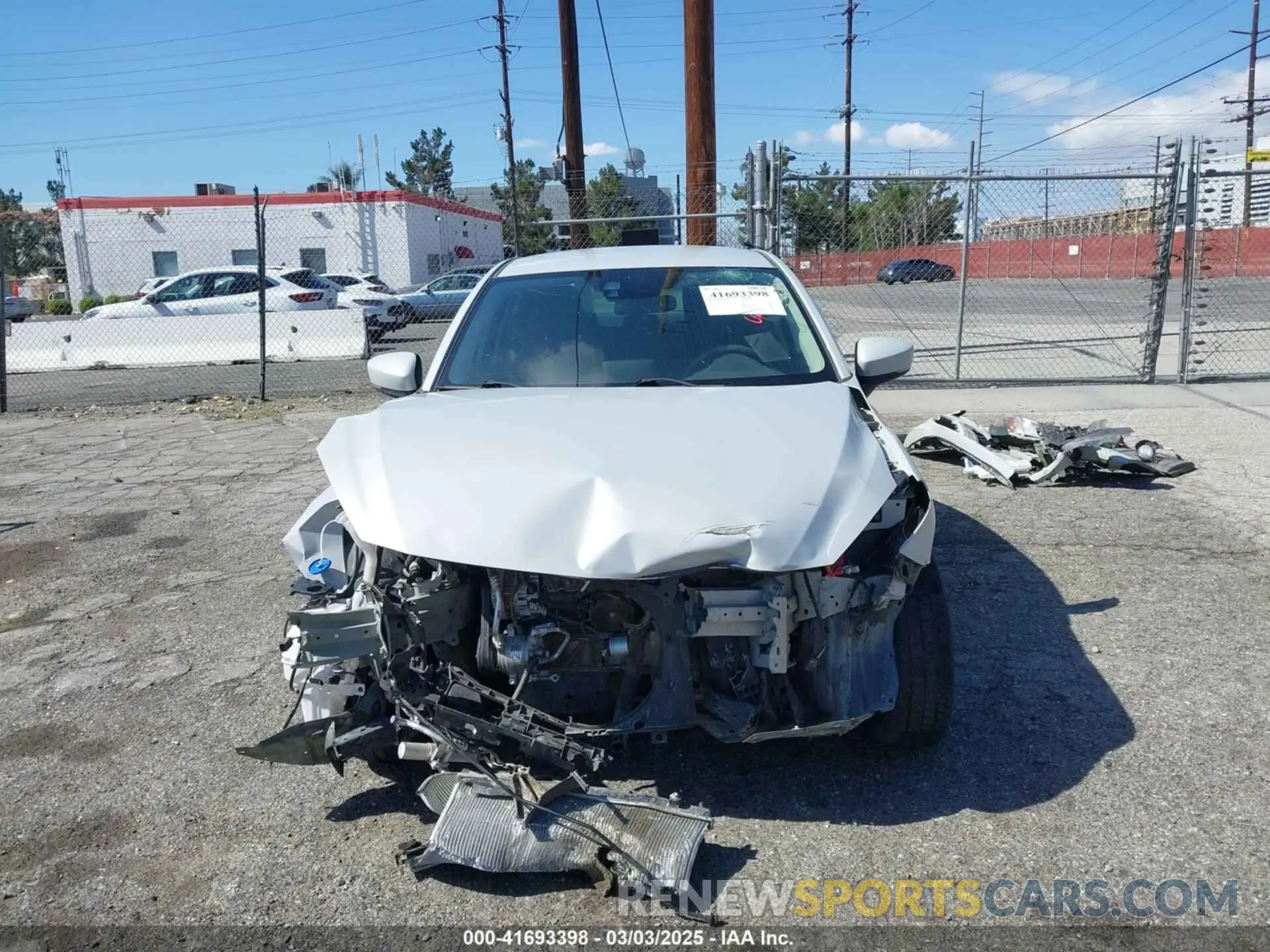 12 fotografías del automóvil dañado 3MYDLBYVXKY515604 TOYOTA YARIS 2019