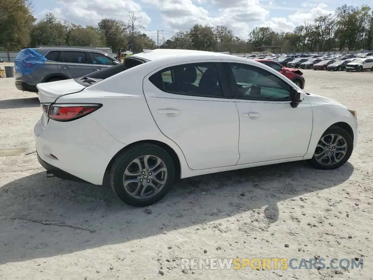 3 fotografías del automóvil dañado 3MYDLBYVXKY520673 TOYOTA YARIS 2019