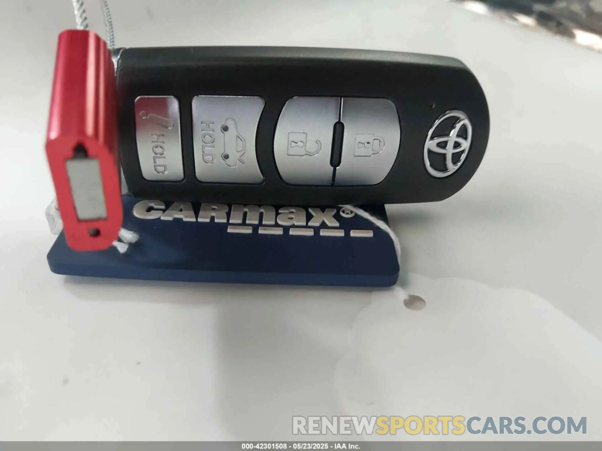 11 fotografías del automóvil dañado 3MYDLBYVXKY524593 TOYOTA YARIS 2019