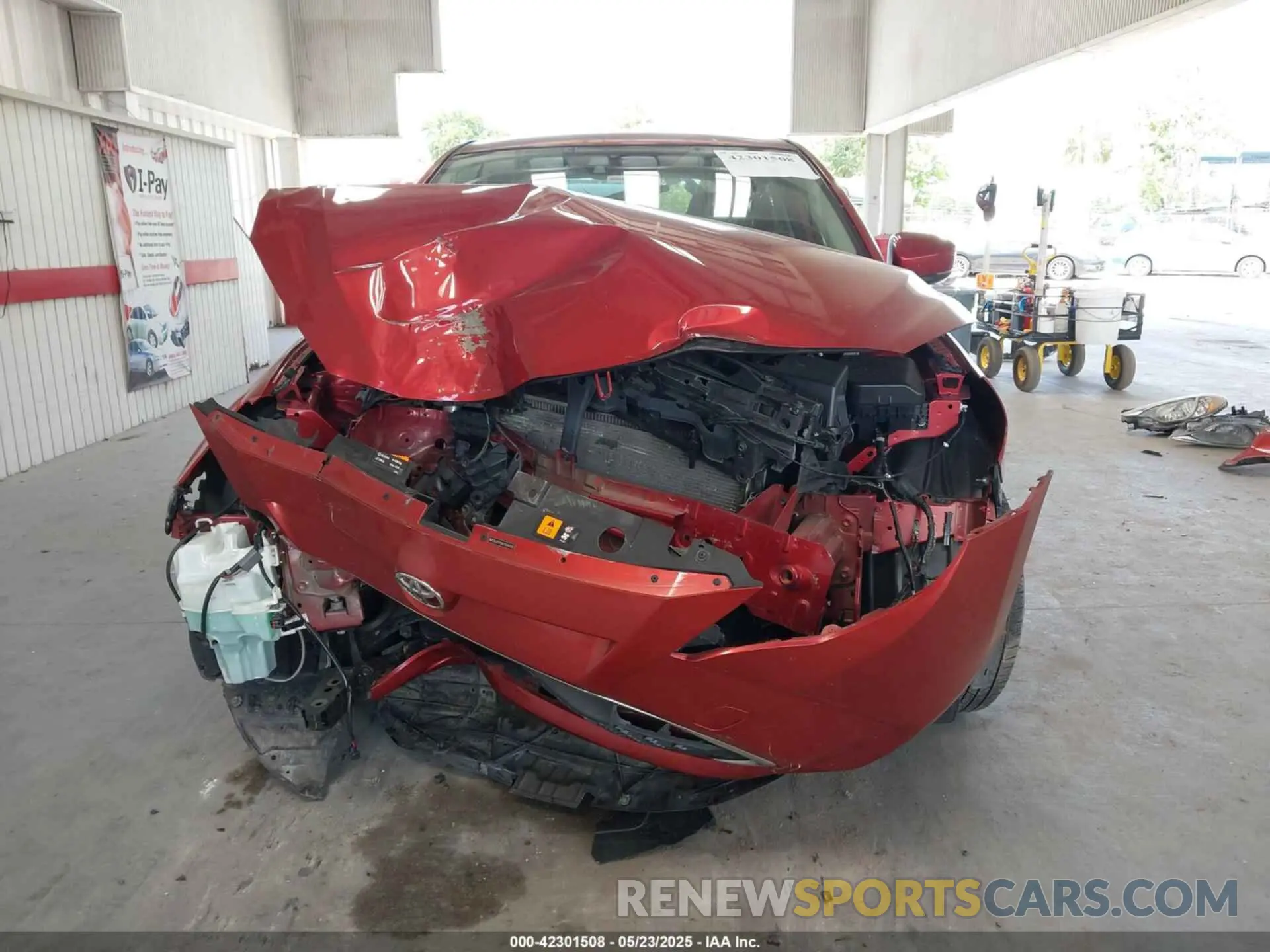 13 fotografías del automóvil dañado 3MYDLBYVXKY524593 TOYOTA YARIS 2019