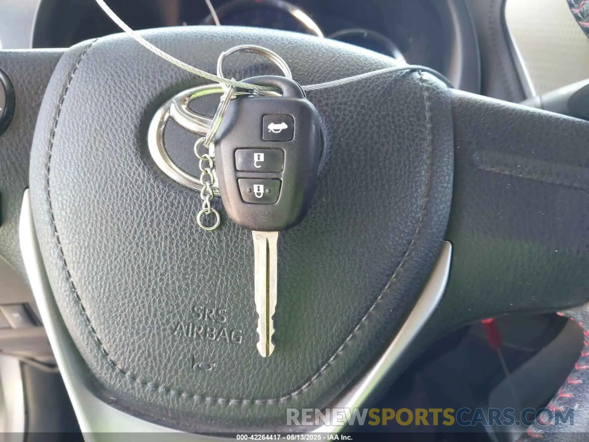 11 fotografías del automóvil dañado MR2B29F39K1143298 TOYOTA YARIS 2019