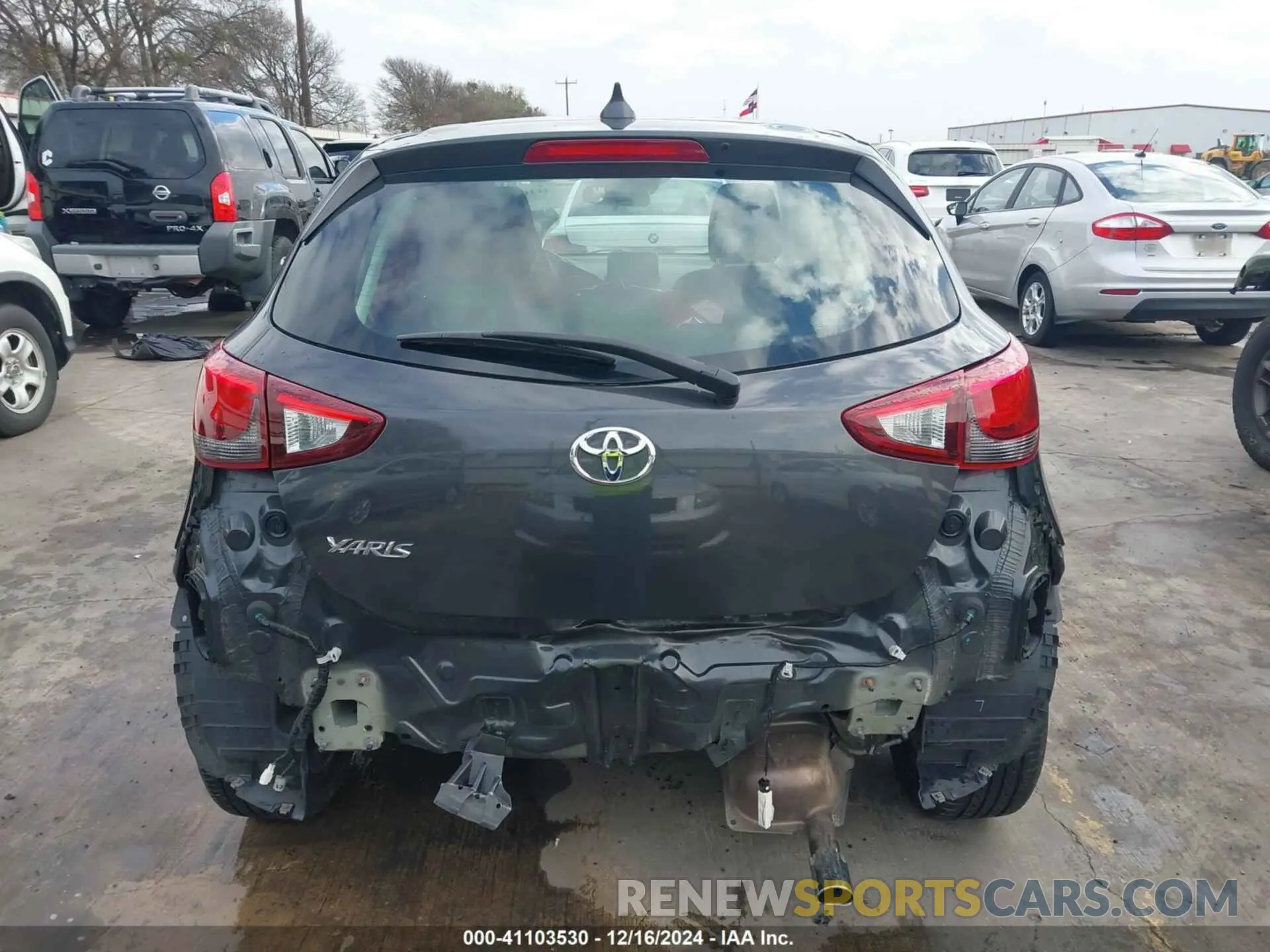 17 fotografías del automóvil dañado 3MYDLBJV0LY704631 TOYOTA YARIS 2020