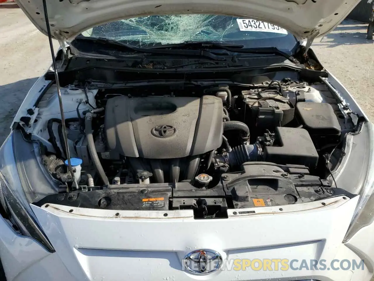 11 fotografías del automóvil dañado 3MYDLBJV1LY701432 TOYOTA YARIS 2020