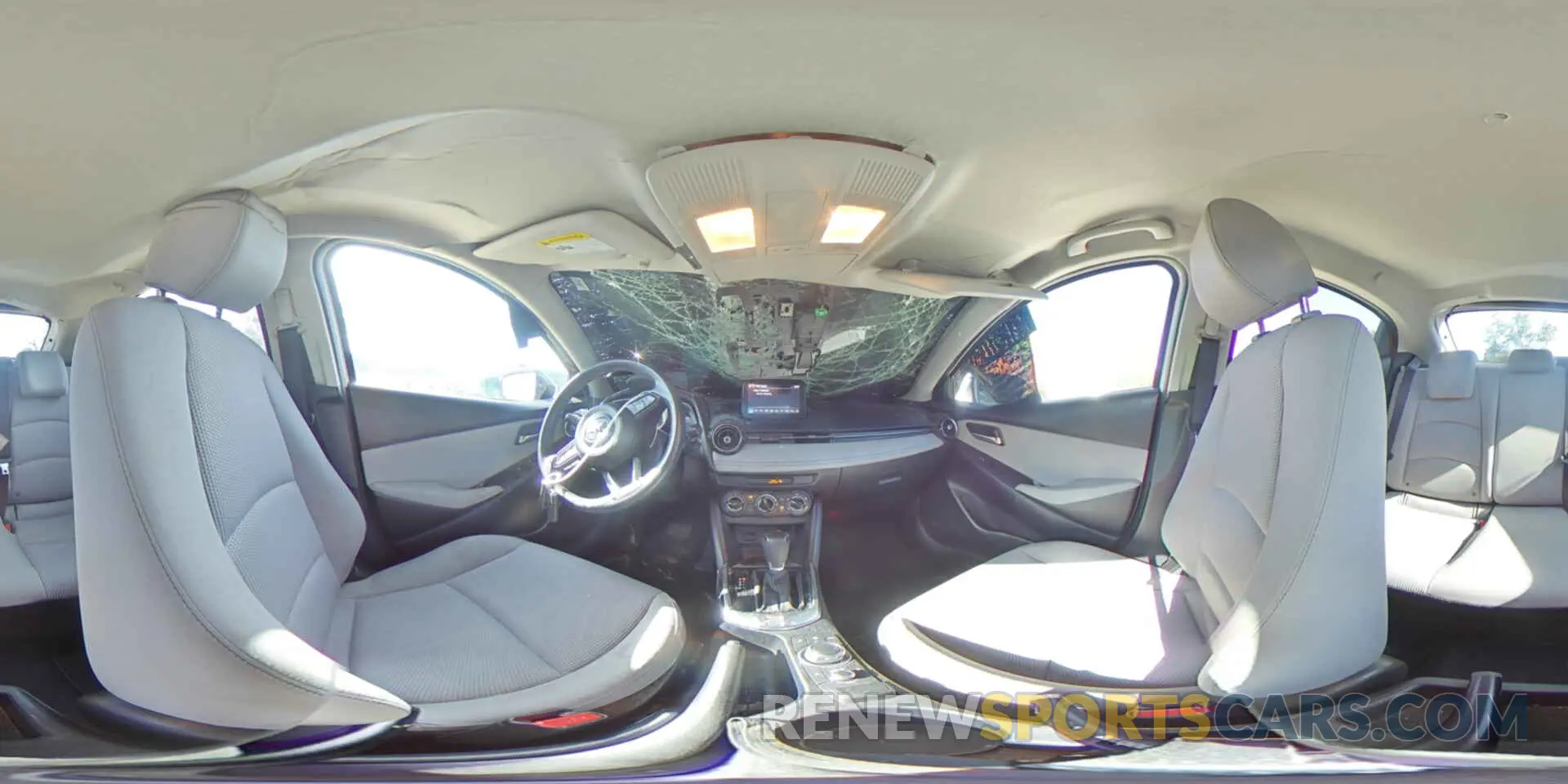 15 fotografías del automóvil dañado 3MYDLBJV1LY701432 TOYOTA YARIS 2020
