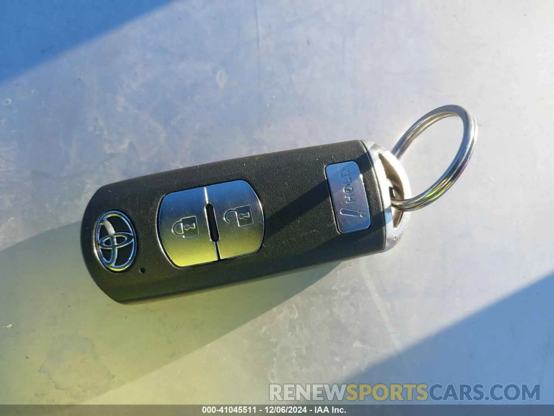 11 fotografías del automóvil dañado 3MYDLBJV1LY702080 TOYOTA YARIS 2020
