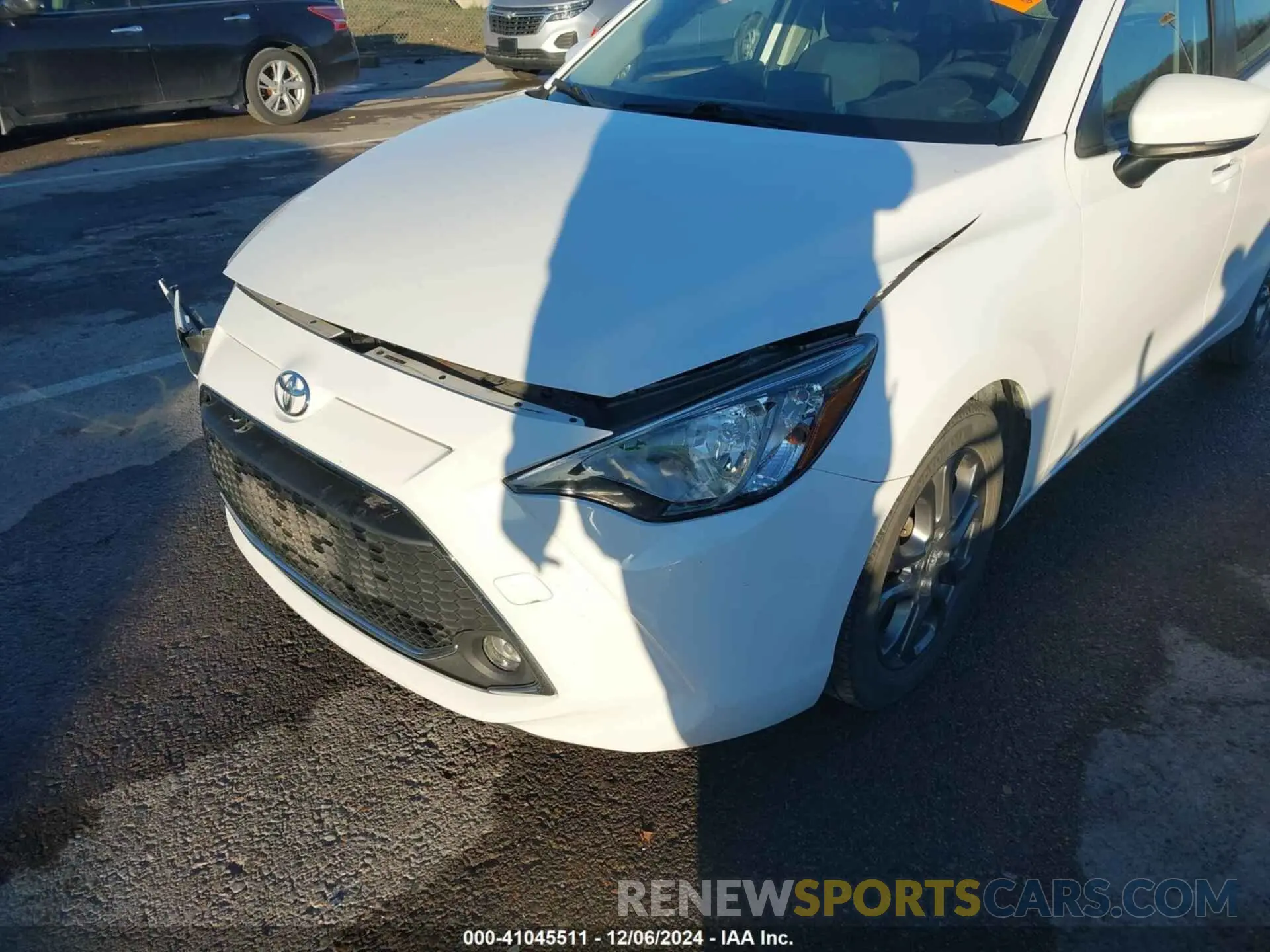 6 fotografías del automóvil dañado 3MYDLBJV1LY702080 TOYOTA YARIS 2020