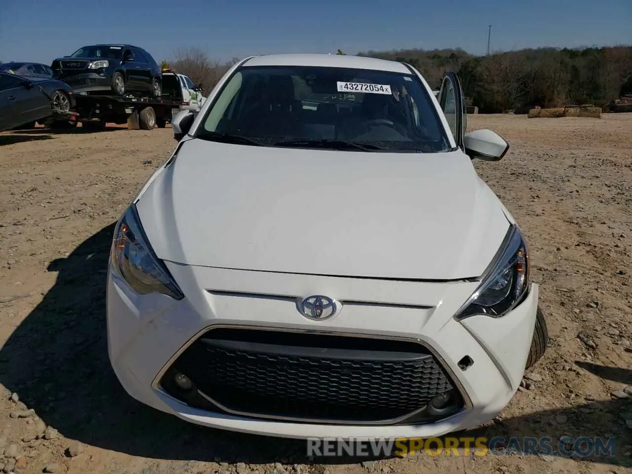 5 fotografías del automóvil dañado 3MYDLBJV1LY708669 TOYOTA YARIS 2020