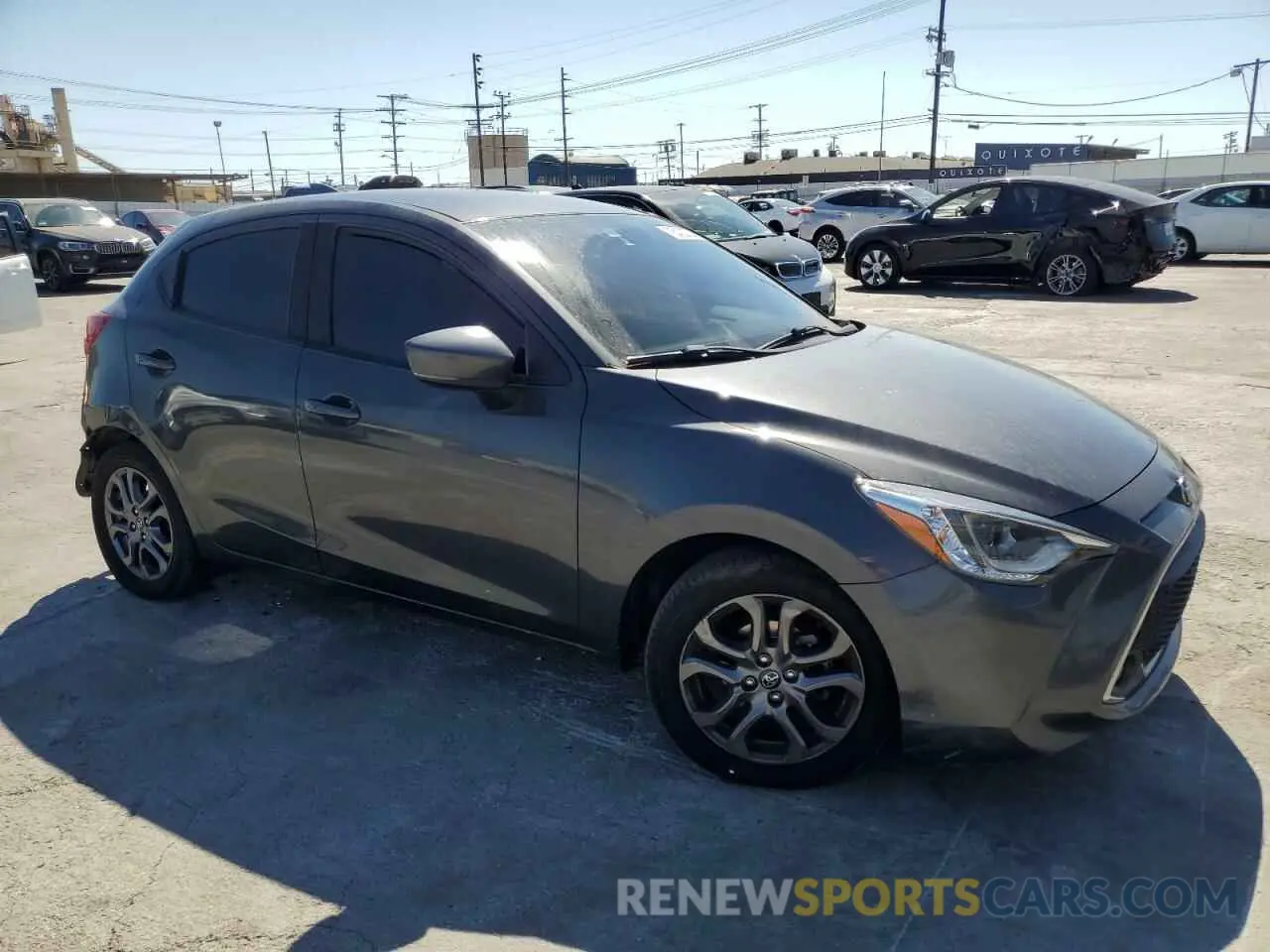 4 fotografías del automóvil dañado 3MYDLBJV2LY705604 TOYOTA YARIS 2020