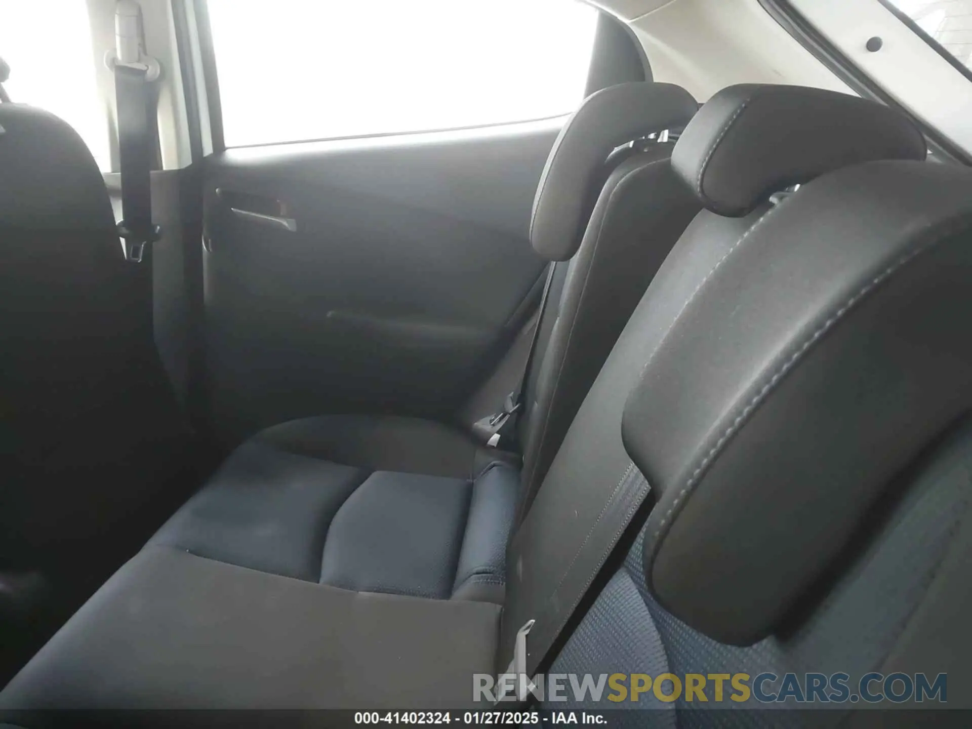 8 fotografías del automóvil dañado 3MYDLBJV3LY703795 TOYOTA YARIS 2020