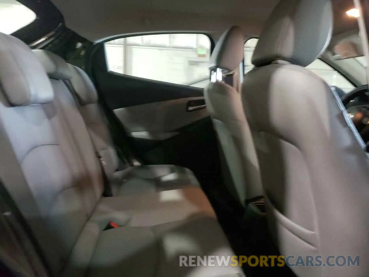 6 fotografías del automóvil dañado 3MYDLBJV4LY709444 TOYOTA YARIS 2020