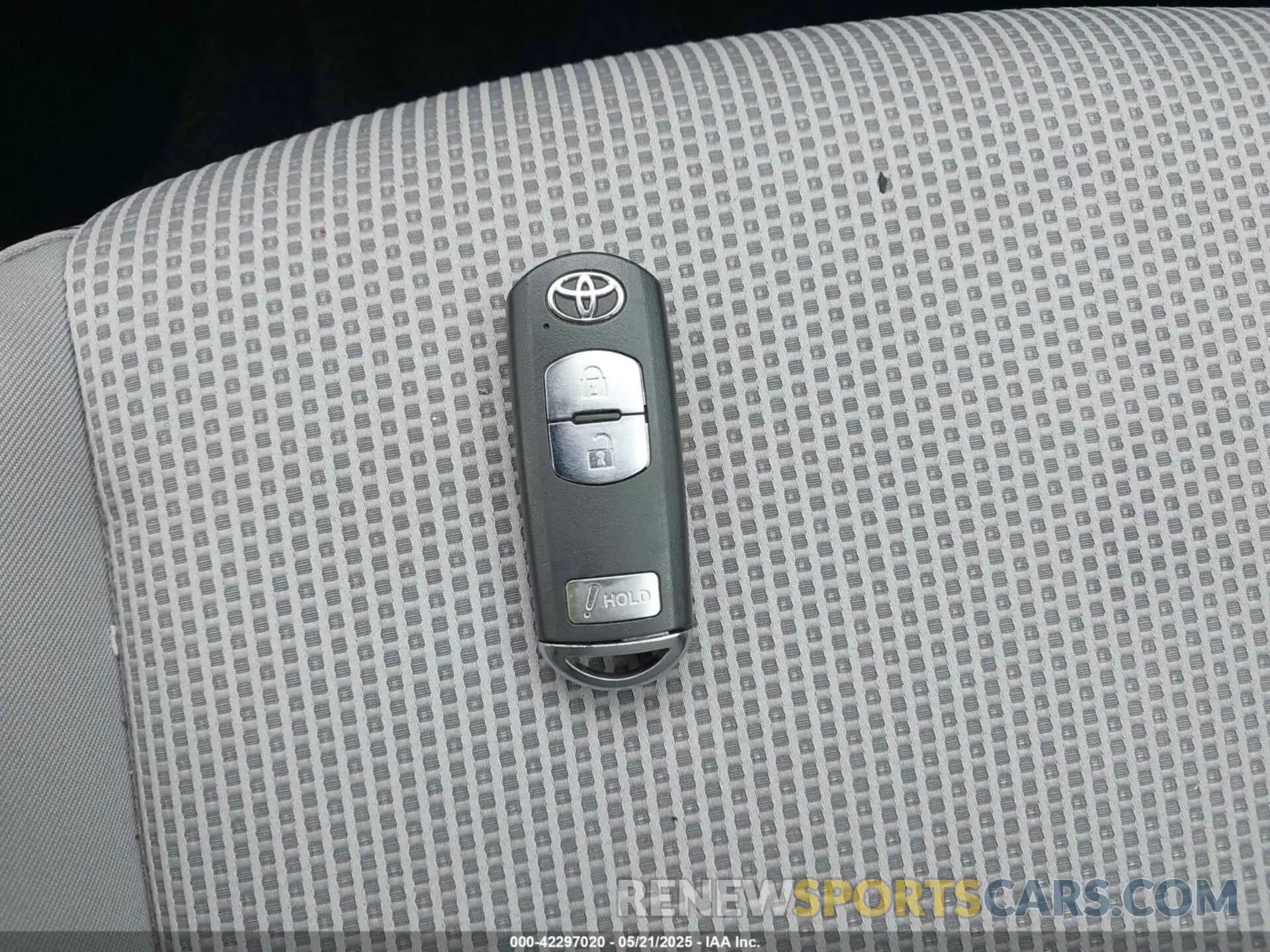 11 fotografías del automóvil dañado 3MYDLBJV6LY700373 TOYOTA YARIS 2020