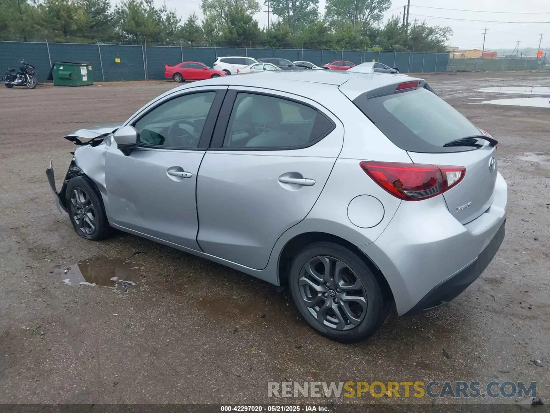 3 fotografías del automóvil dañado 3MYDLBJV6LY700373 TOYOTA YARIS 2020
