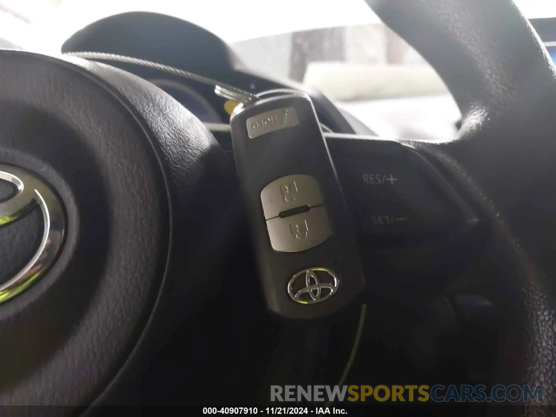 11 fotografías del automóvil dañado 3MYDLBJV6LY704584 TOYOTA YARIS 2020