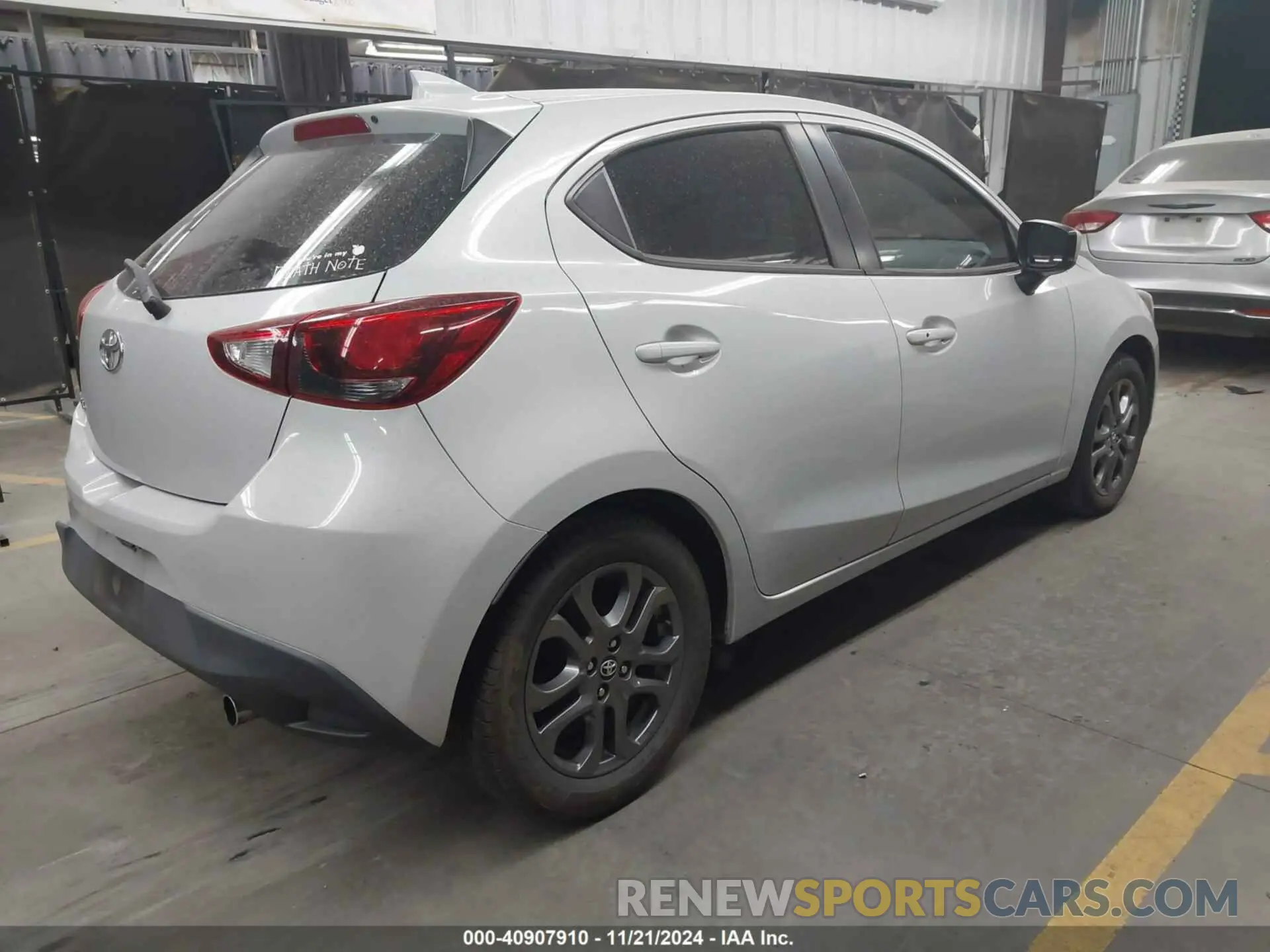 4 fotografías del automóvil dañado 3MYDLBJV6LY704584 TOYOTA YARIS 2020
