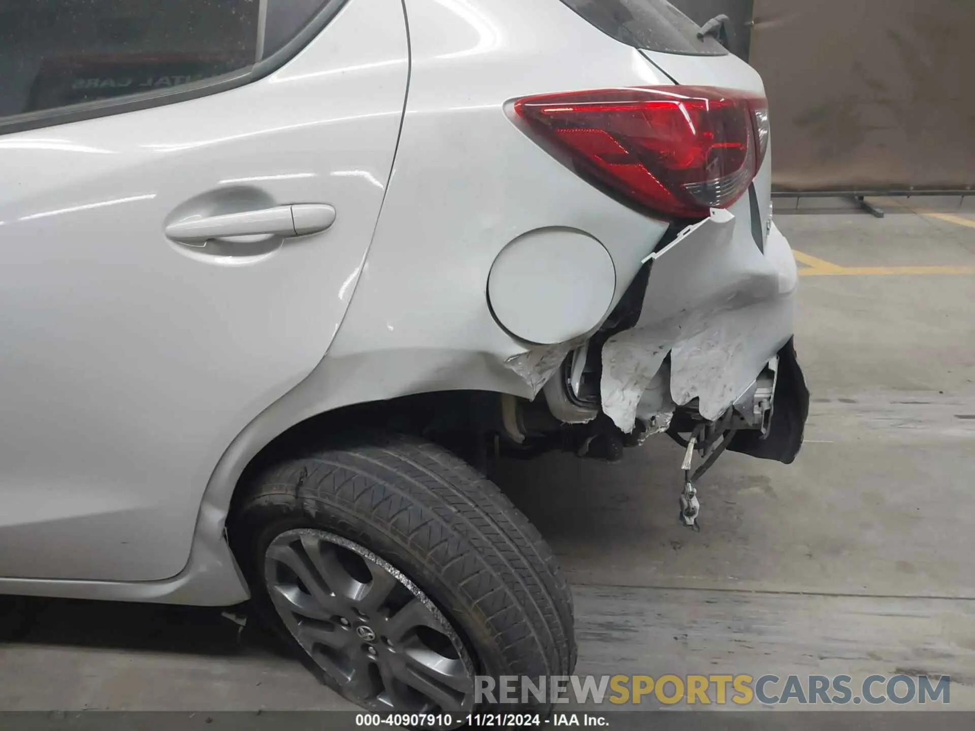 6 fotografías del automóvil dañado 3MYDLBJV6LY704584 TOYOTA YARIS 2020