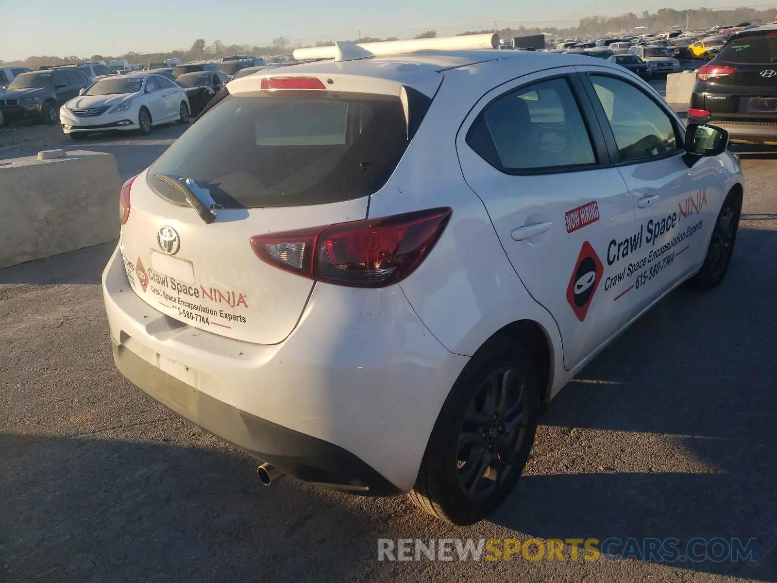 4 fotografías del automóvil dañado 3MYDLBJV8LY705087 TOYOTA YARIS 2020