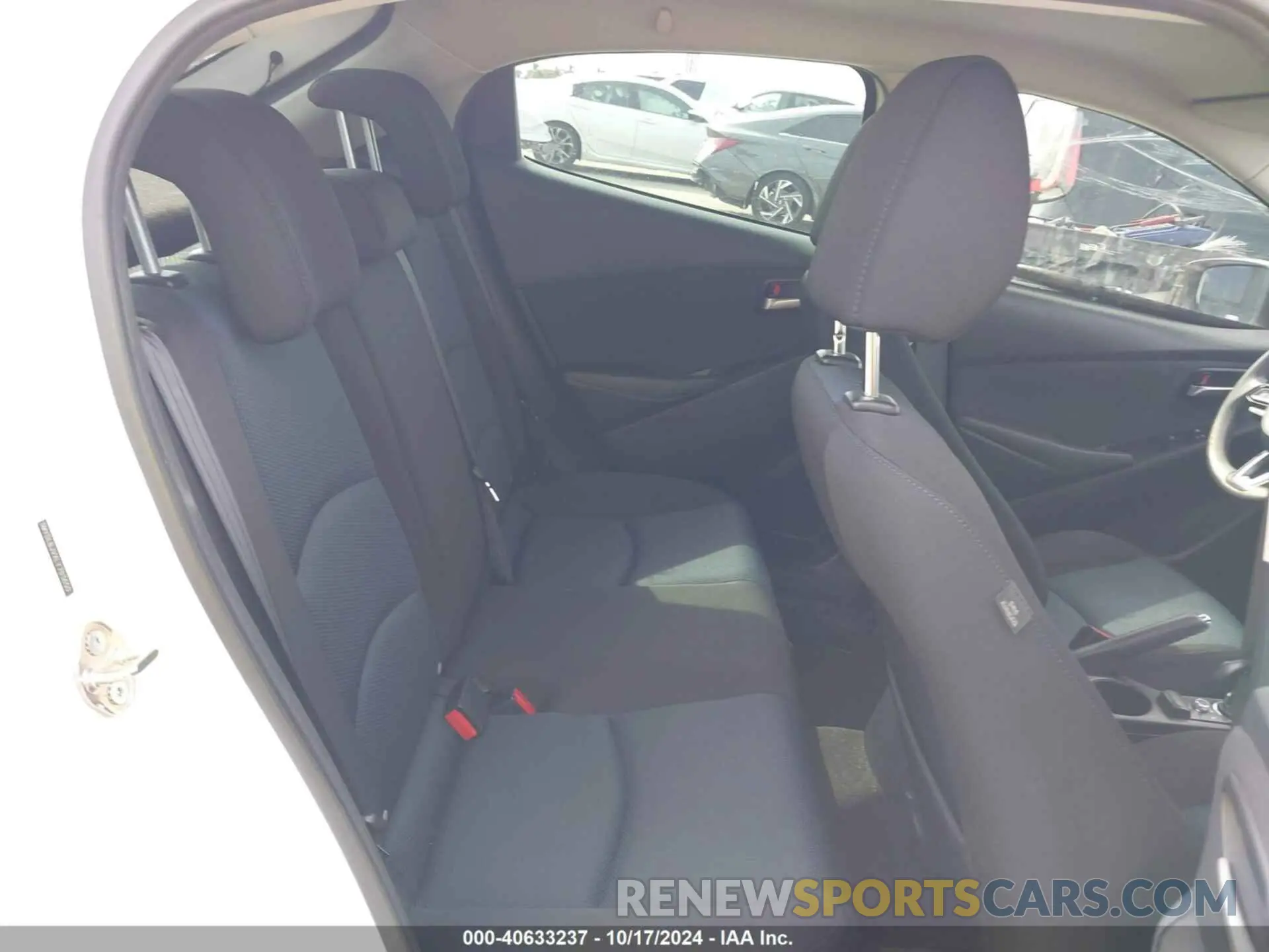 8 fotografías del automóvil dañado 3MYDLBJVXLY703650 TOYOTA YARIS 2020