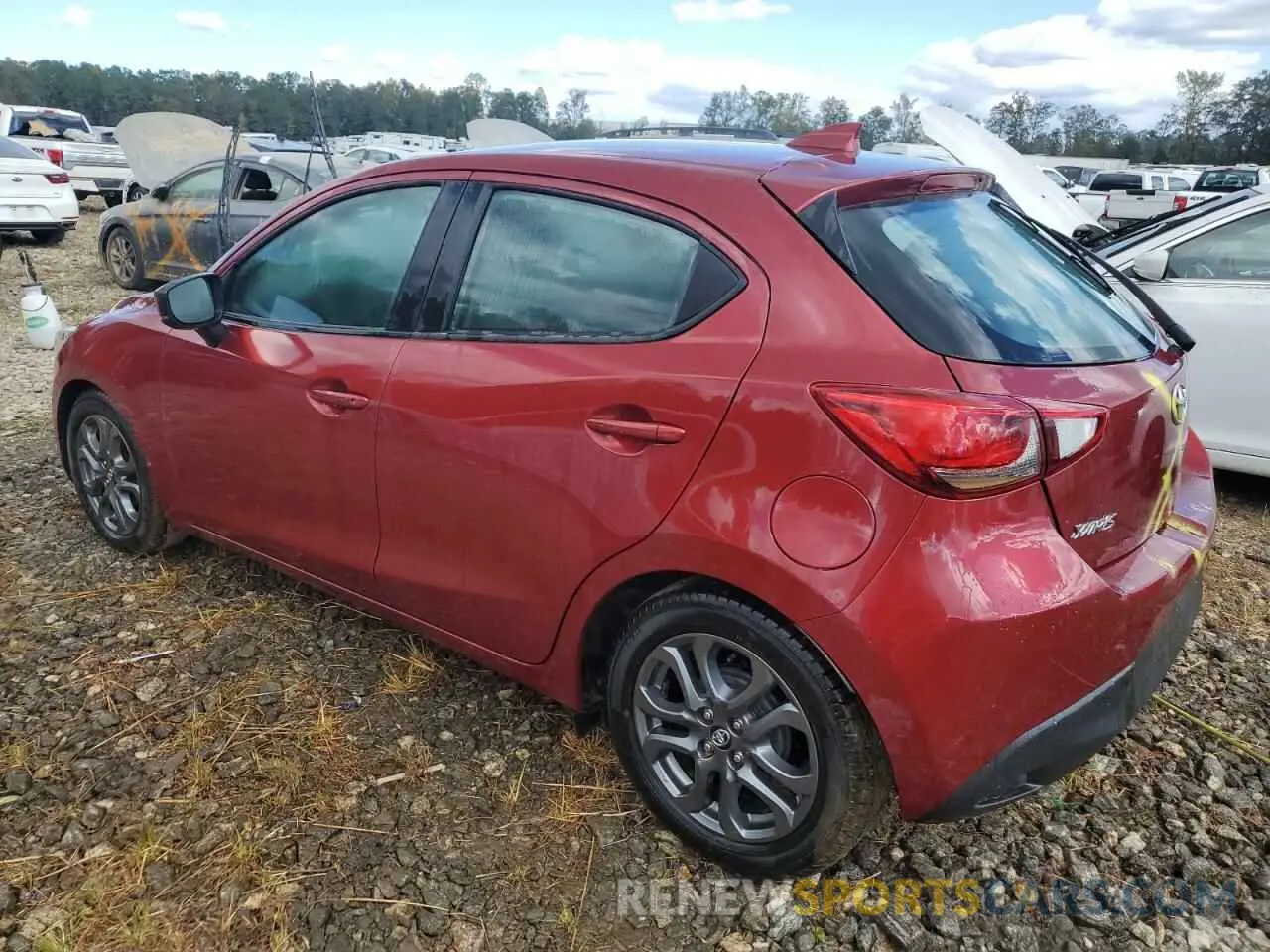 2 fotografías del automóvil dañado 3MYDLBJVXLY708248 TOYOTA YARIS 2020